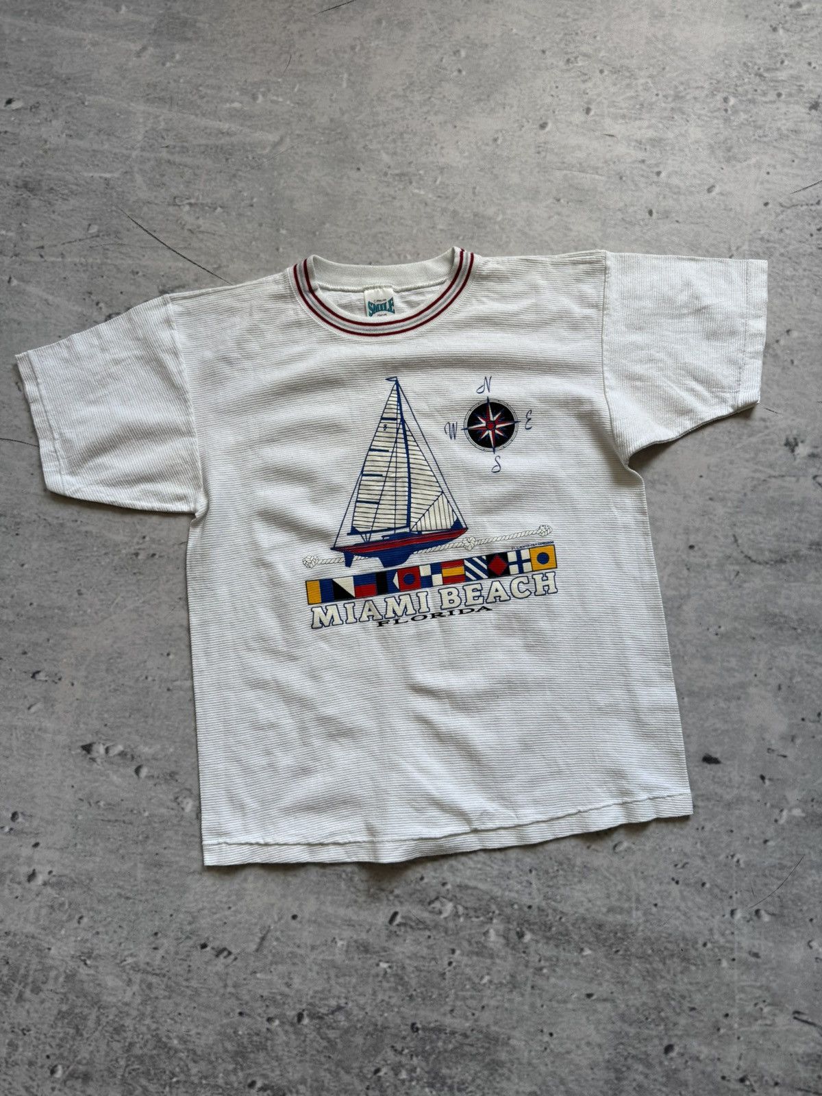 Vintage Smile Carolina Miami Beach Florida tee 90s Size US M / EU 48-50 / 2 - 1 Thumbnail