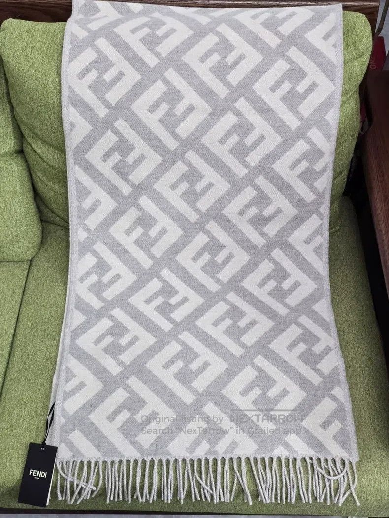 Fendi Fendi size 170*45 cm Gray White Cashmere Scarf Size ONE SIZE - 1 Thumbnail