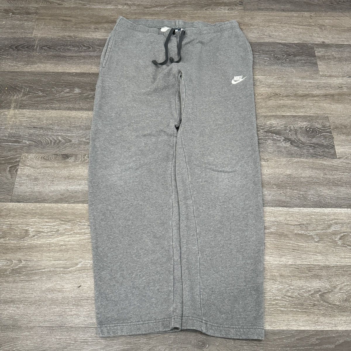 Nike × Vintage Vintage Y2K Nike baggy wide leg essential grey sweatpants Size US 34 / EU 50 - 1 Thumbnail