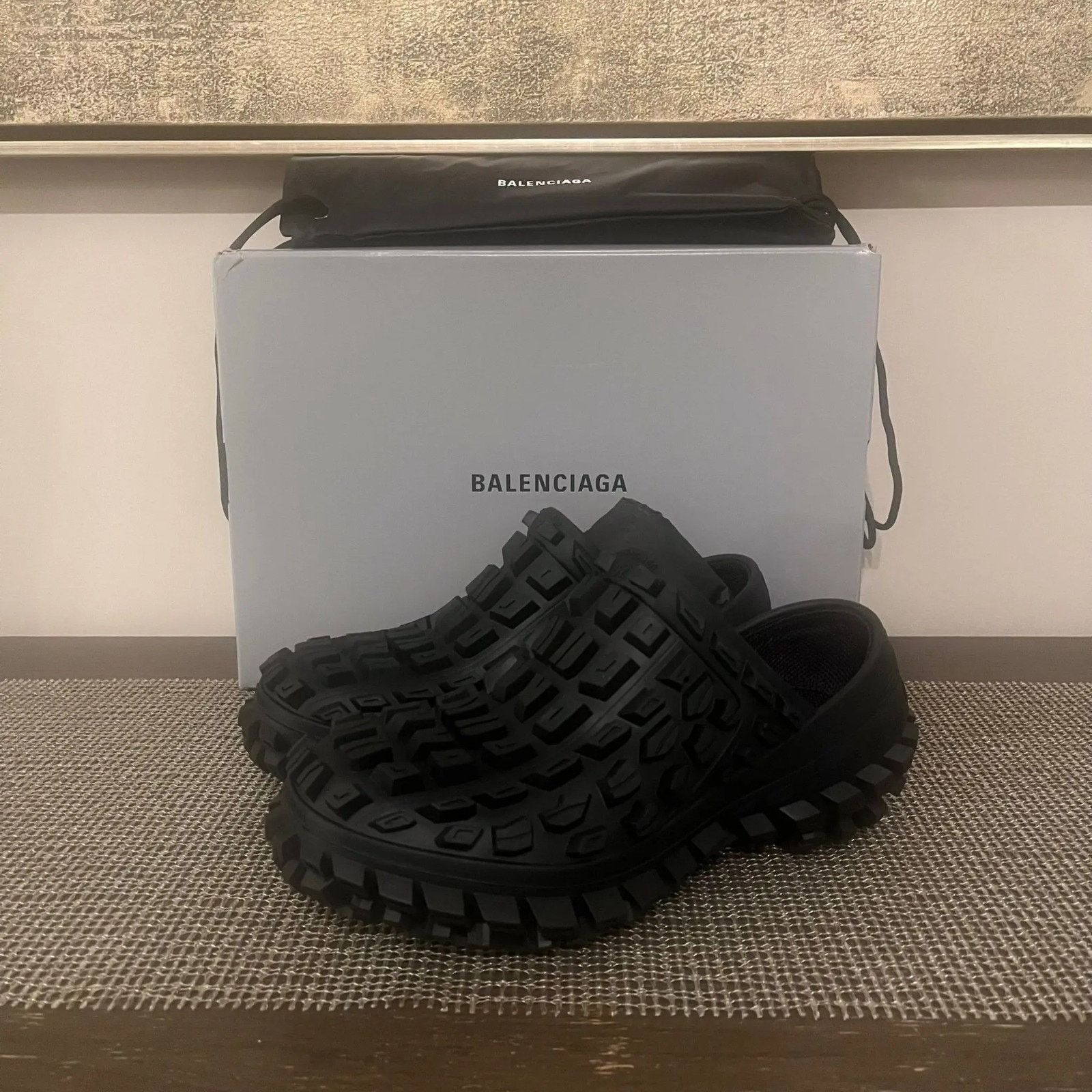 Balenciaga o1rshd1 Defender Clog in Black Size US 13 / EU 46 - 5 Thumbnail