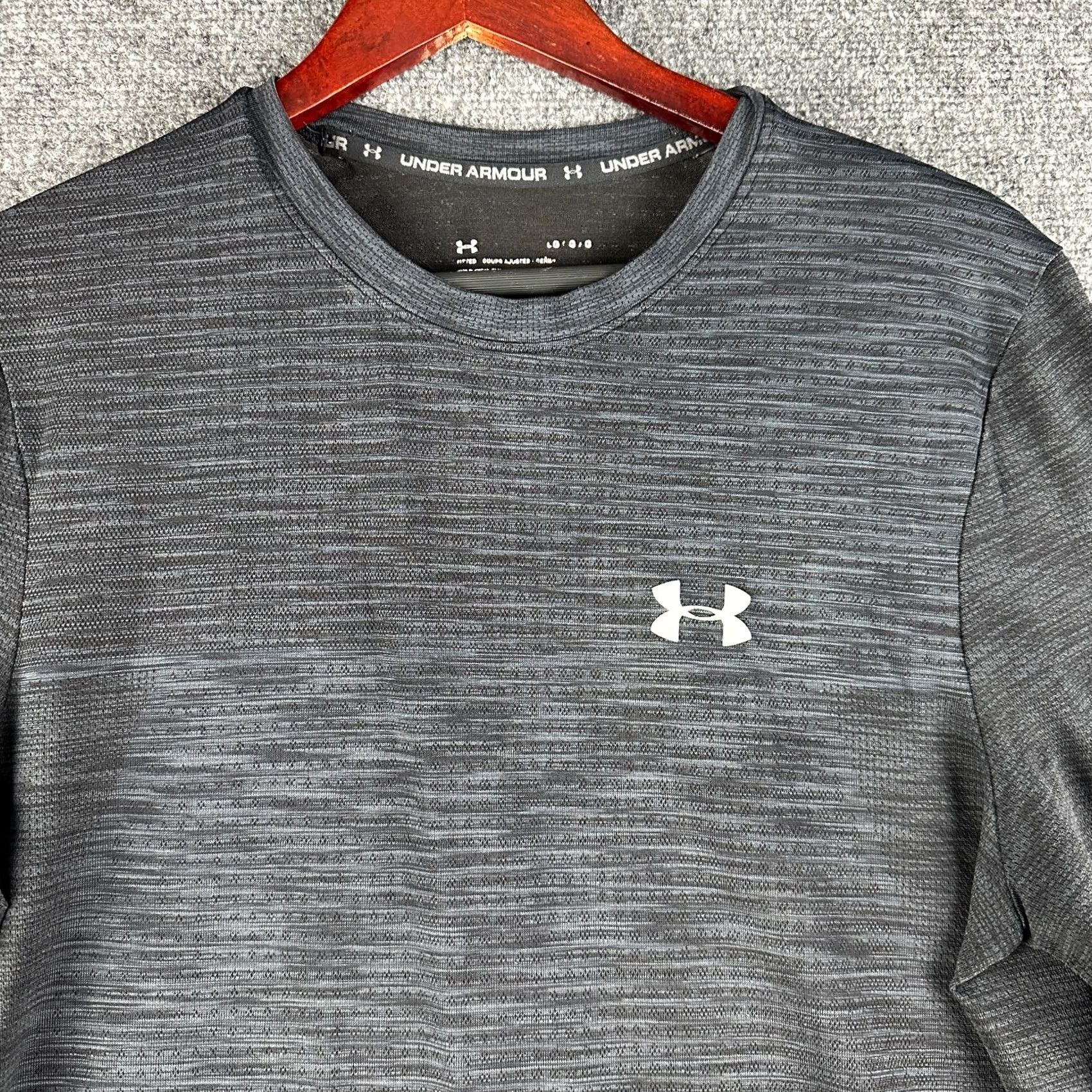 Under Armour Under Armour Heat Gear Mens Large Black Logo Long Sleeve Tee Shirt Fitted Size US L / EU 52-54 / 3 - 3 Thumbnail