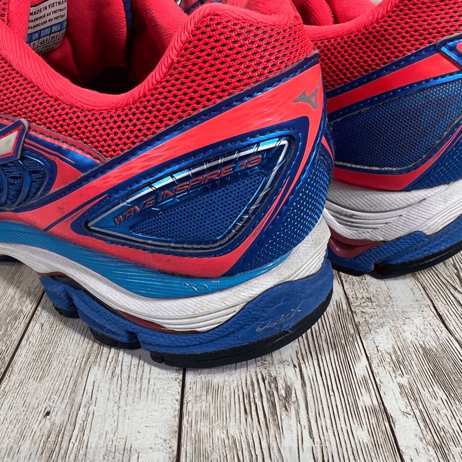 Mizuno Mizuno wave inspire 13 Womens 9.5 Grailed