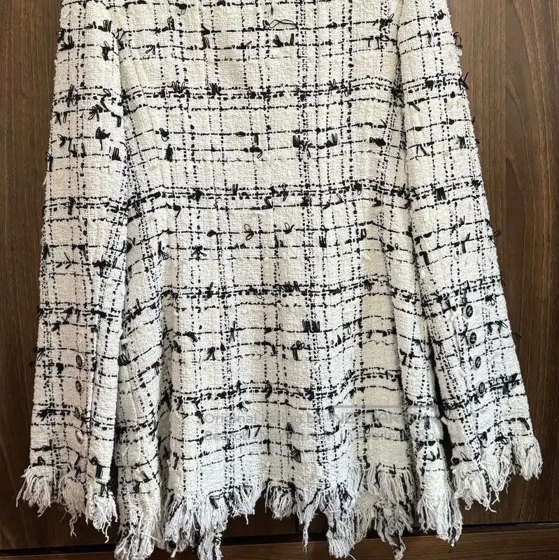 Chanel Chanel White Jacket for Women . Size XS / US 0-2 / IT 36-38 - 4 Thumbnail