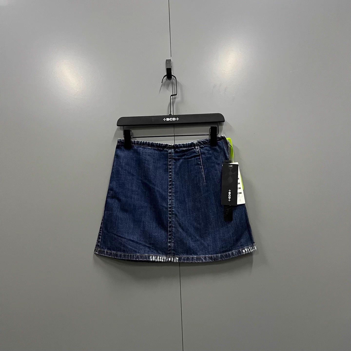 Miu Miu MIU MIU blue denim skirt 36 98 new jc616801 Size 25" / US 0 / IT 36 - 1 Thumbnail