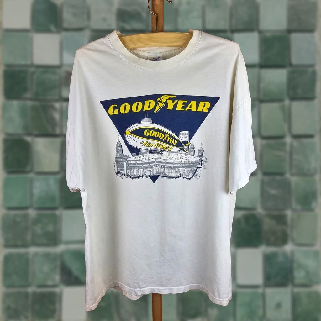 Hanes VINTAGE GOOD YEAR TIRE COMPANY SINGLE STITCH WHITE COTTON T-SHIRT 2XL MEN Crew Neck Short Sleeve Hanes Shirt White 90s Graphic Print Size US XXL / EU 58 / 5 - 1 Thumbnail