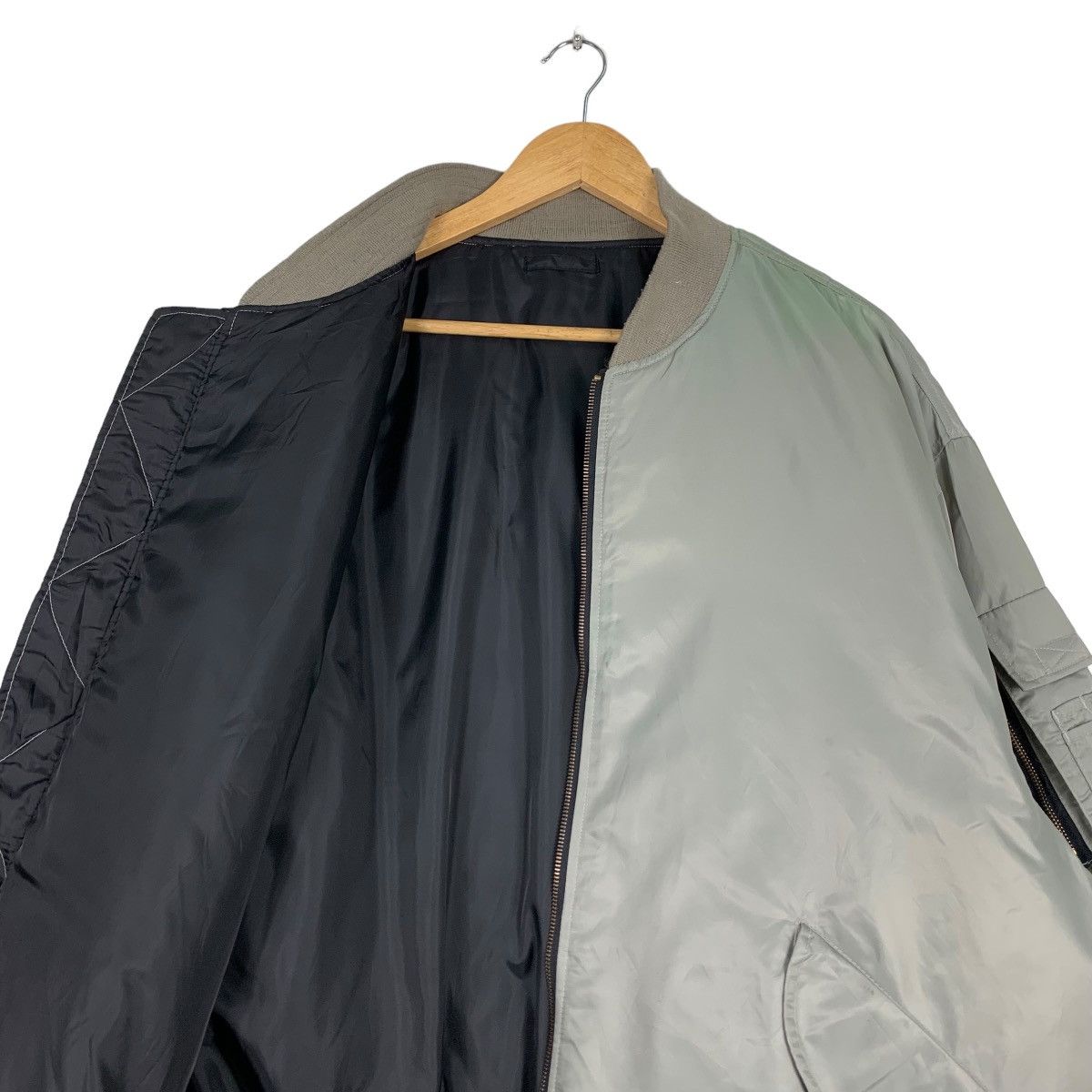 Japanese Brand Vintage Silver Grey Bomber Jacket Big Size #1108-C50 Size US XXL / EU 58 / 5 - 10 Thumbnail