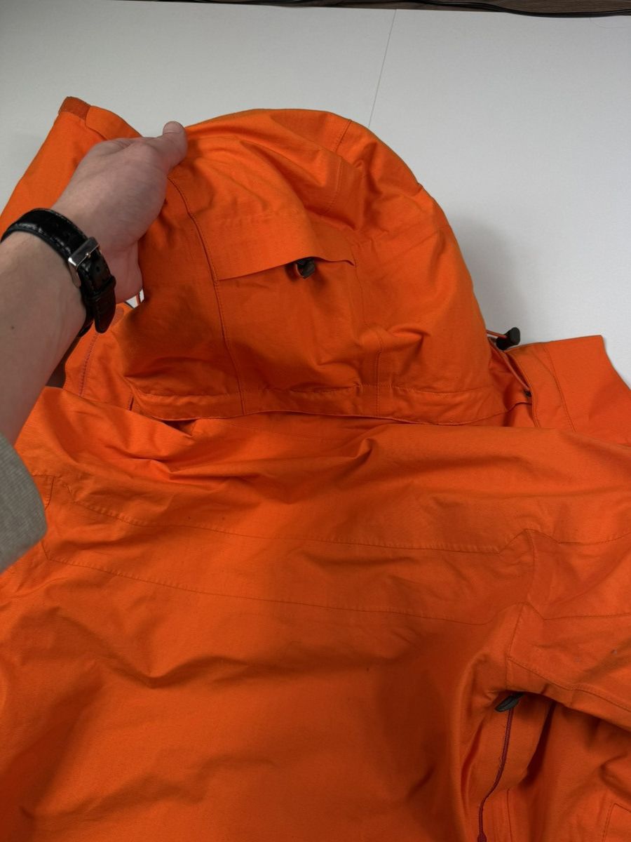 Nike ACG Nike ACG Gore-Tex Hooded Jacket Orange Vintage Size US S / EU 44-46 / 1 - 11 Thumbnail