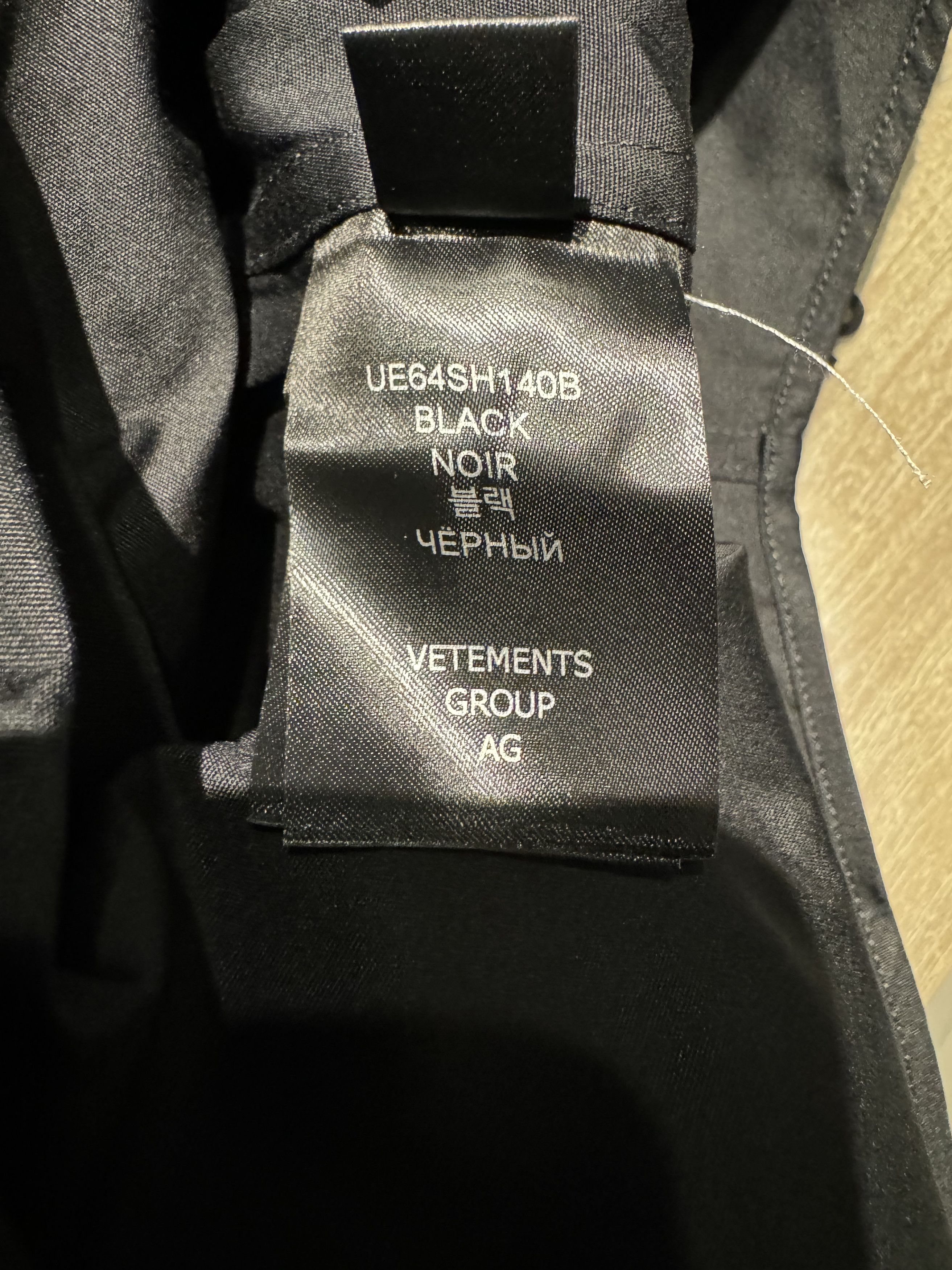 Vetements Black 'My Name Is' Shirt Size US XL / EU 56 / 4 - 5 Thumbnail