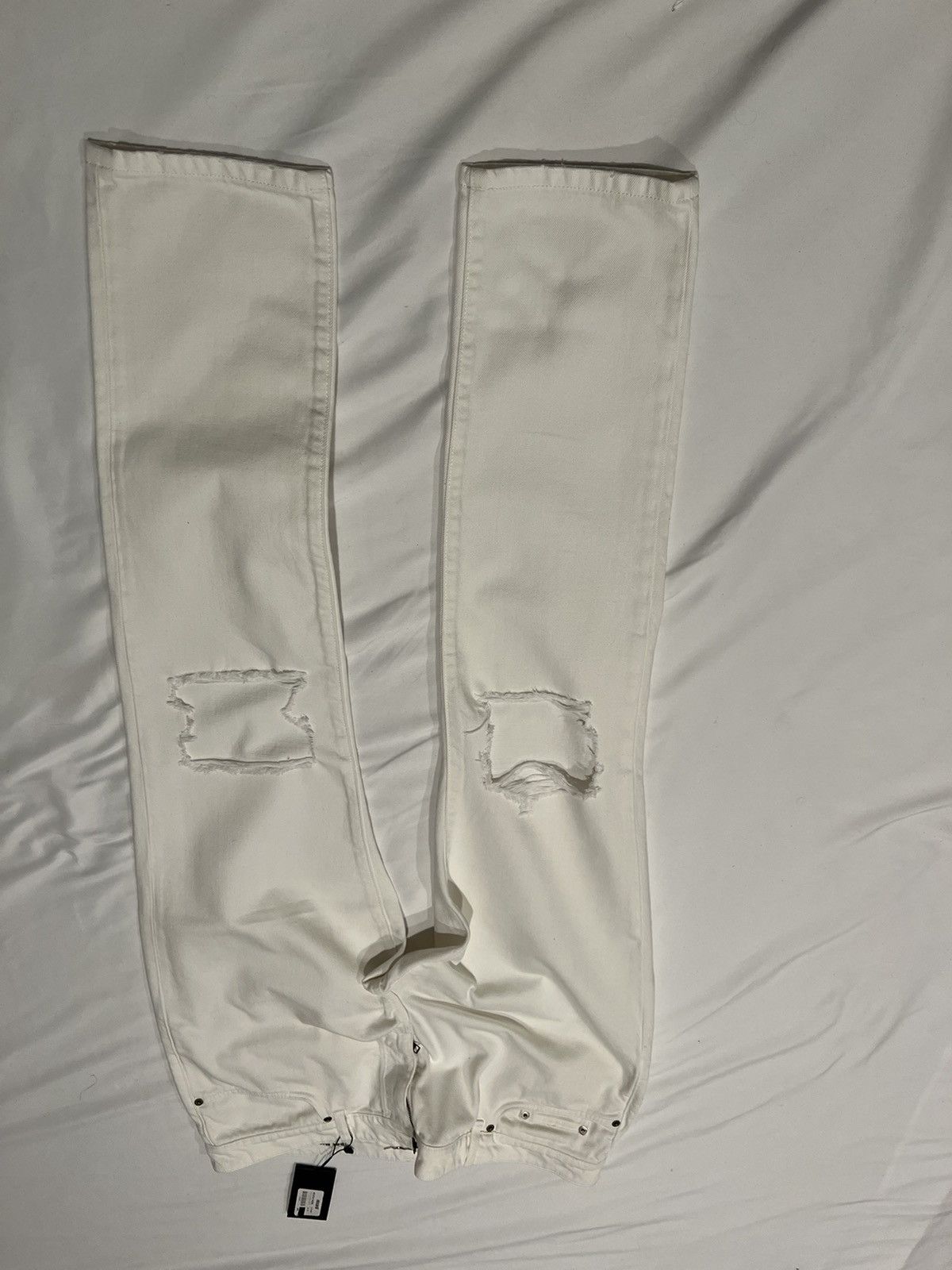 Saint Laurent Paris Saint Laurent Hedi Slimane ripped jeans. 36 $990 Size US 36 / EU 52 - 2 Thumbnail