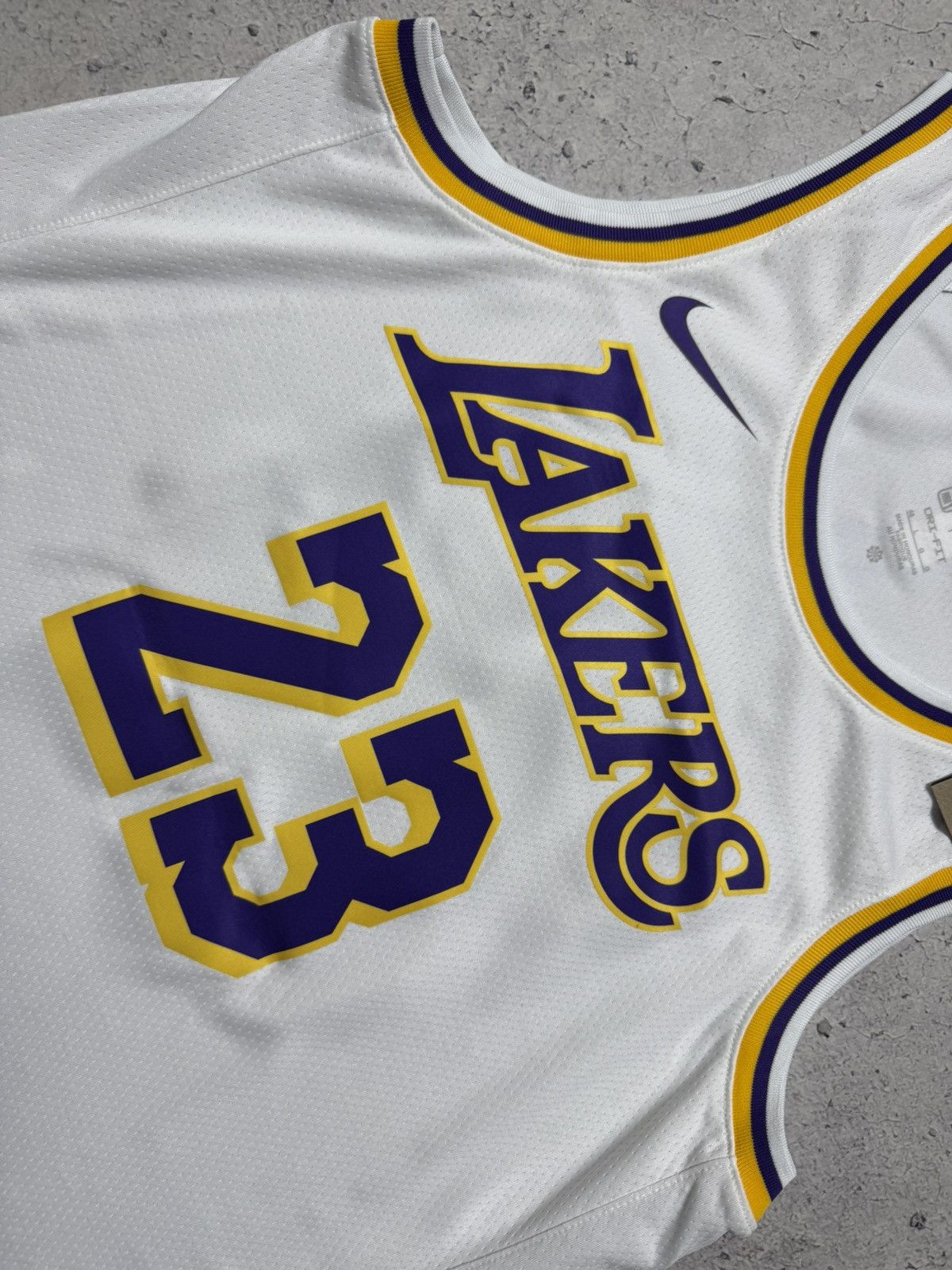 Nike Nike Los Angeles Lakers #23 James NBA Basketball Jersey Size US L / EU 52-54 / 3 - 5 Thumbnail