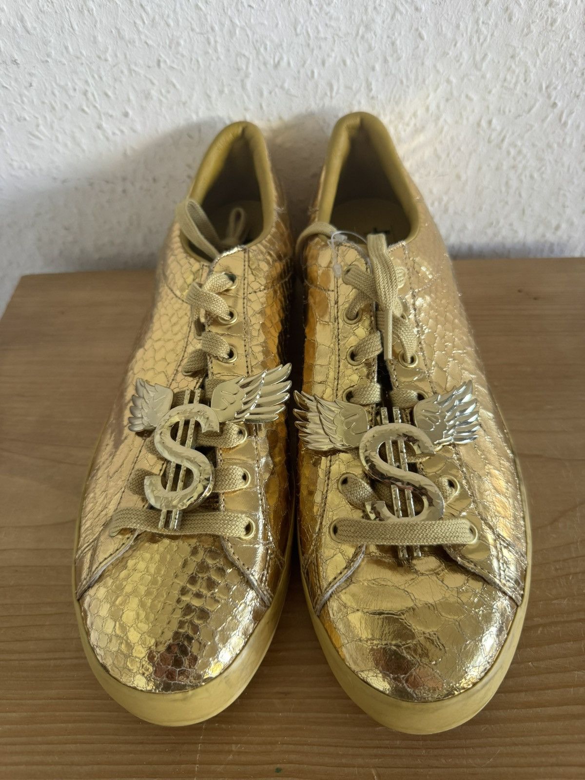Adidas × Jeremy Scott Gold Dollar Wings Sneaker Size US 9 / EU 42 - 1 Thumbnail
