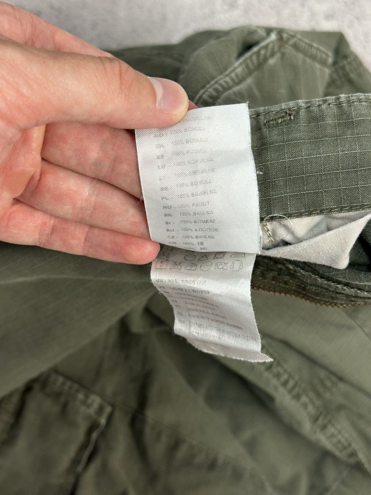 Carhartt Vintage Carhartt Cargo Shorts Khaki Distressed Y2K Faded Size US 32 / EU 48 - 6 Thumbnail
