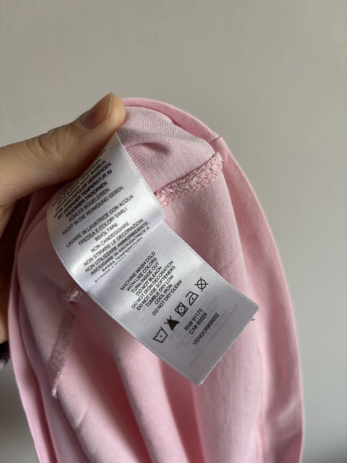 Juicy Couture Y2K Juicy Couture Rhinestones Logo Pink Glam T-Shirt Size S / US 4 / IT 40 - 10 Thumbnail