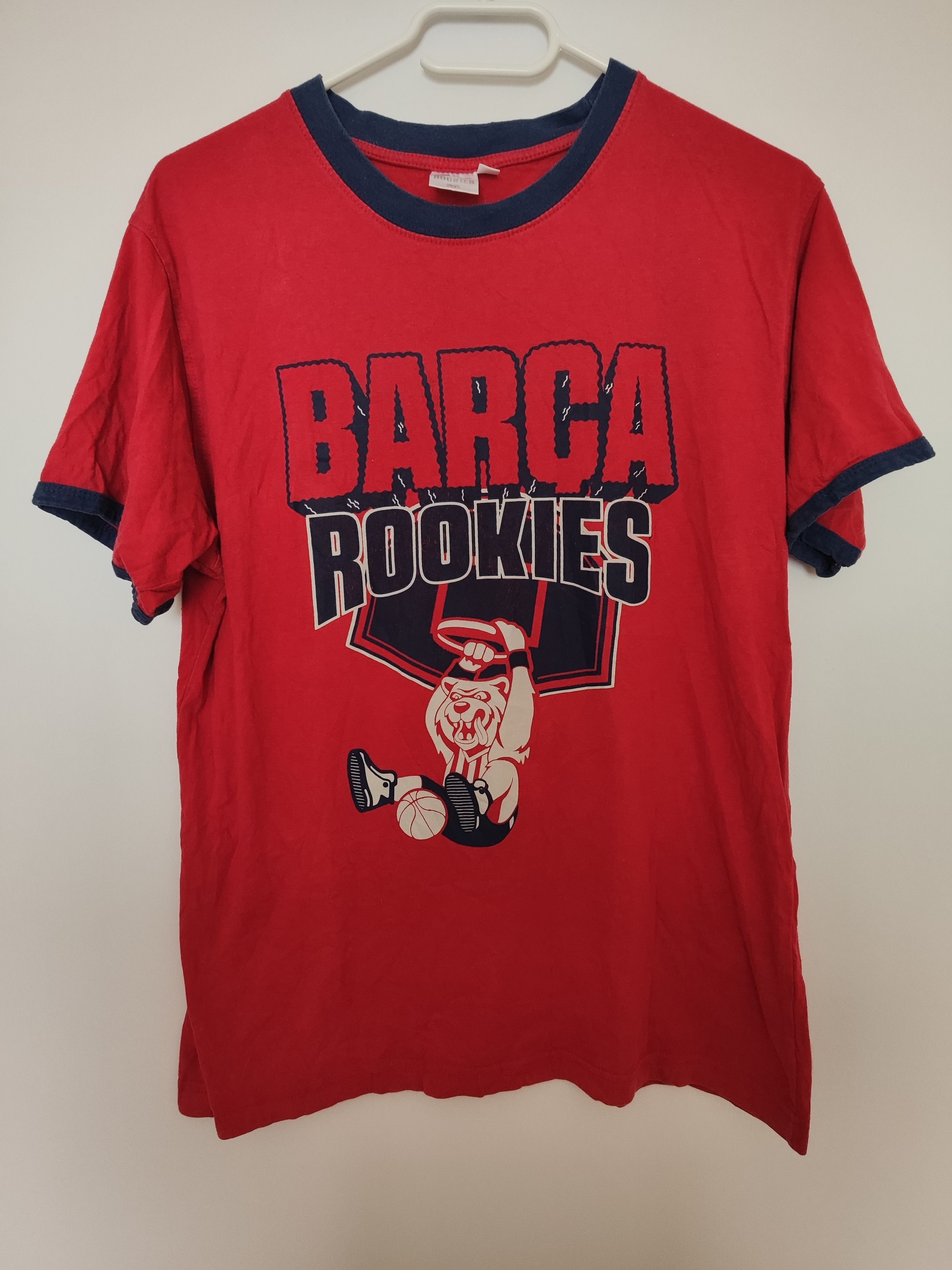 Vintage Vintage "Barca Rookies" Bulldog Basketball Tee 90s S Size US M / EU 48-50 / 2 - 4 Thumbnail