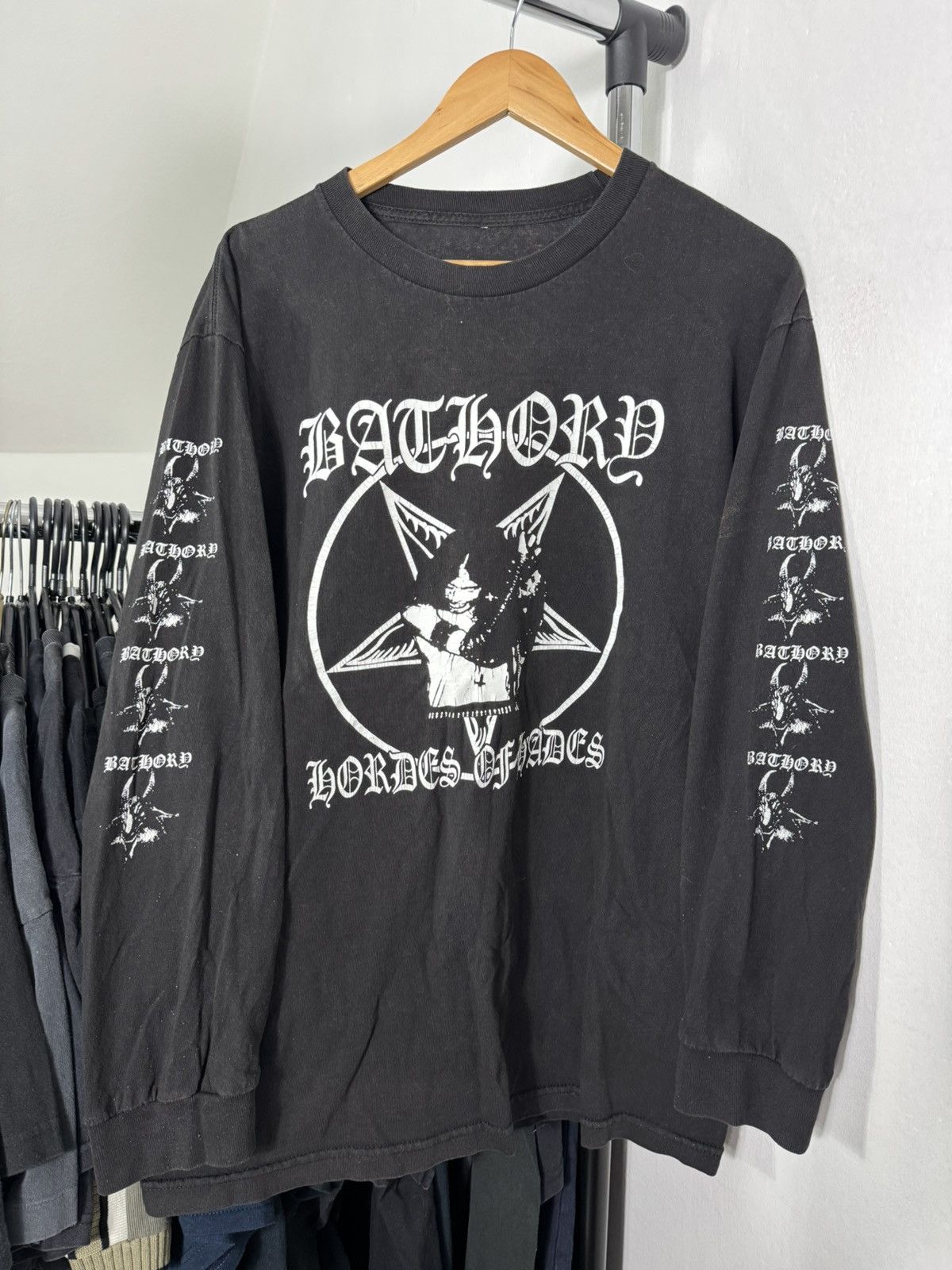 Band Tees × Vintage Vintage Bathory Washed Distressed Longsleeve black metal 666 Size US XL / EU 56 / 4 - 1 Thumbnail