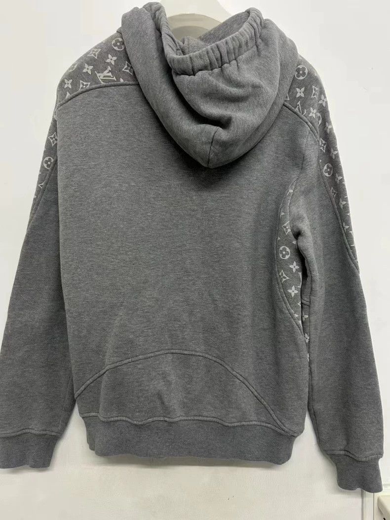 Louis Vuitton Louis Vuitton Grey Circumferential Cut Hoodie Size US S / EU 44-46 / 1 - 2 Thumbnail