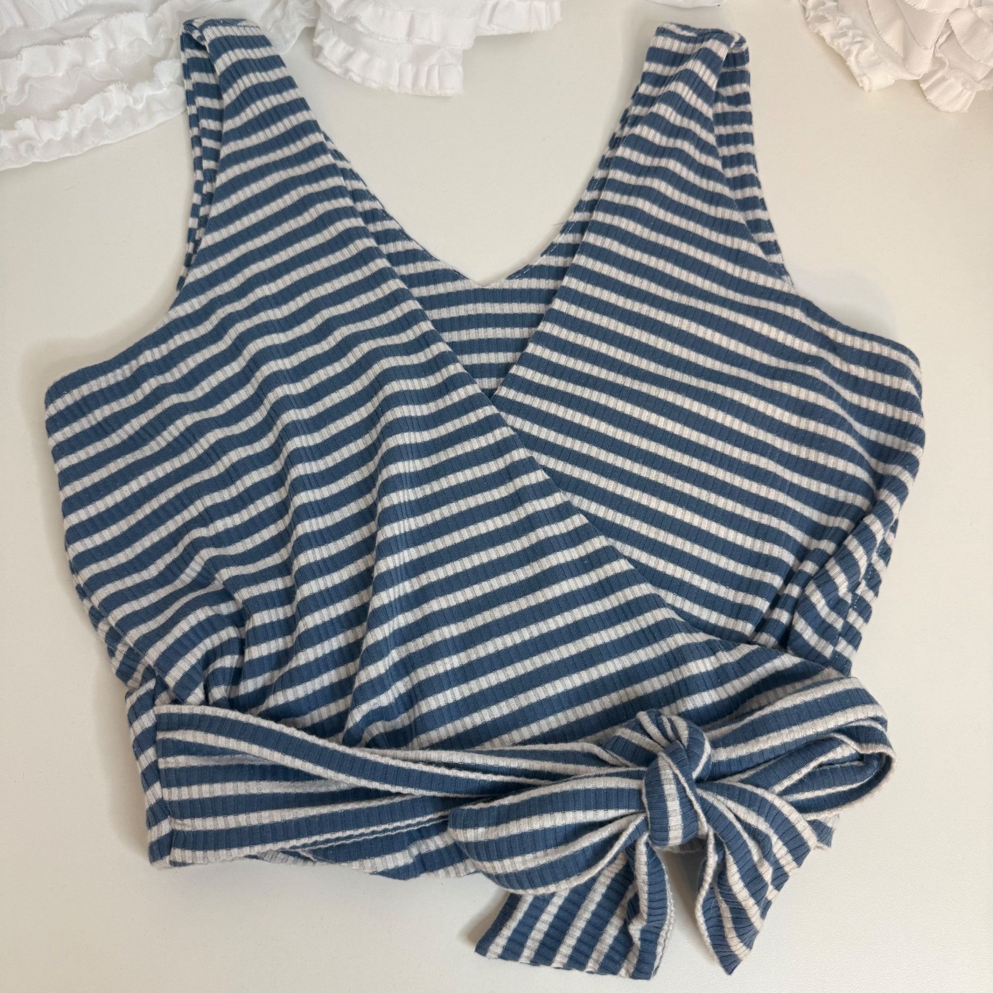 Other Dee Elly Blue & White Striped Wrap Crop Top Ribbed Sleeveles Size M / US 6-8 / IT 42-44 - 2 Thumbnail
