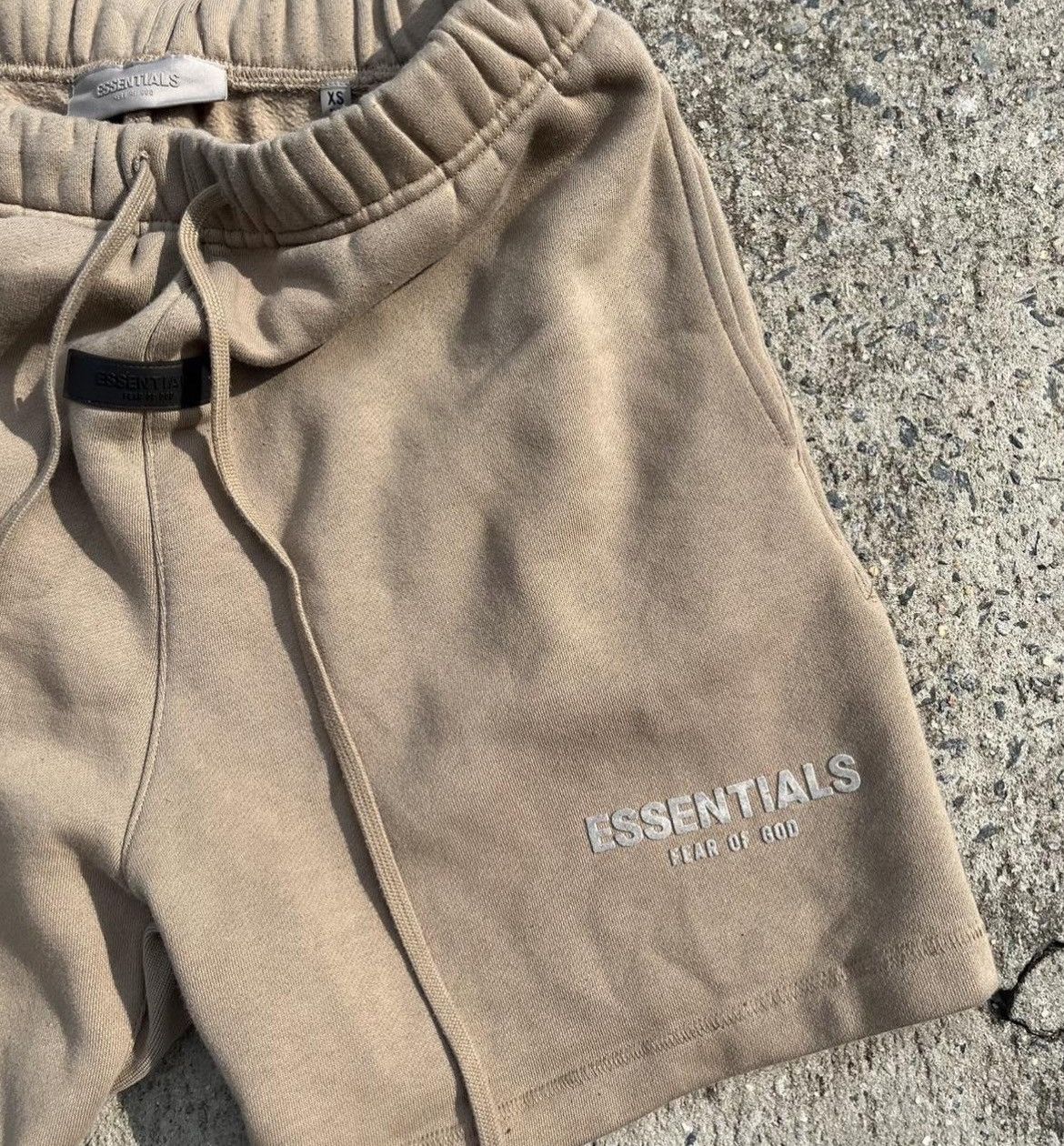 Essentials Essentials Shorts (Mens XS) Size US 30 / EU 46 - 2 Thumbnail
