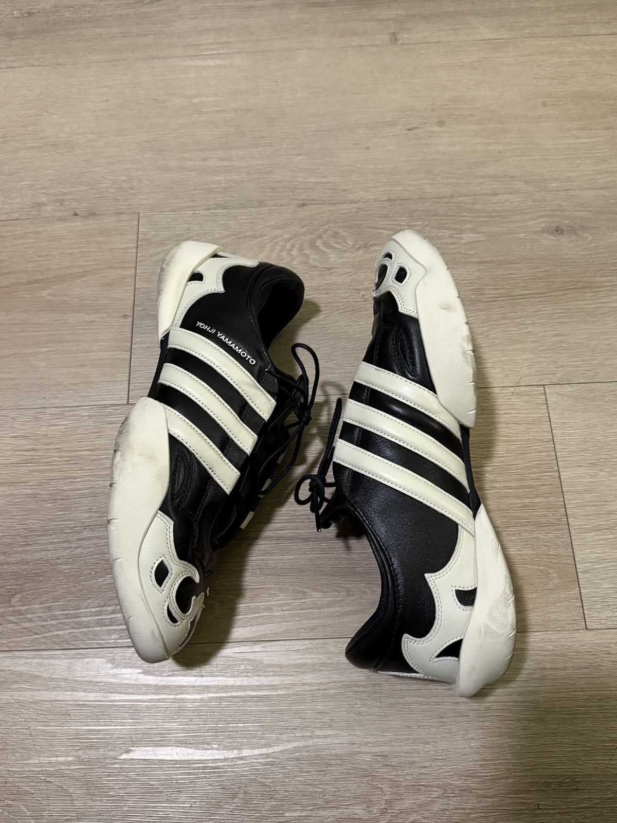 Y-3 Y-3 Black Regu 2002 Trainers Size US 9.5 / EU 42-43 - 3 Thumbnail