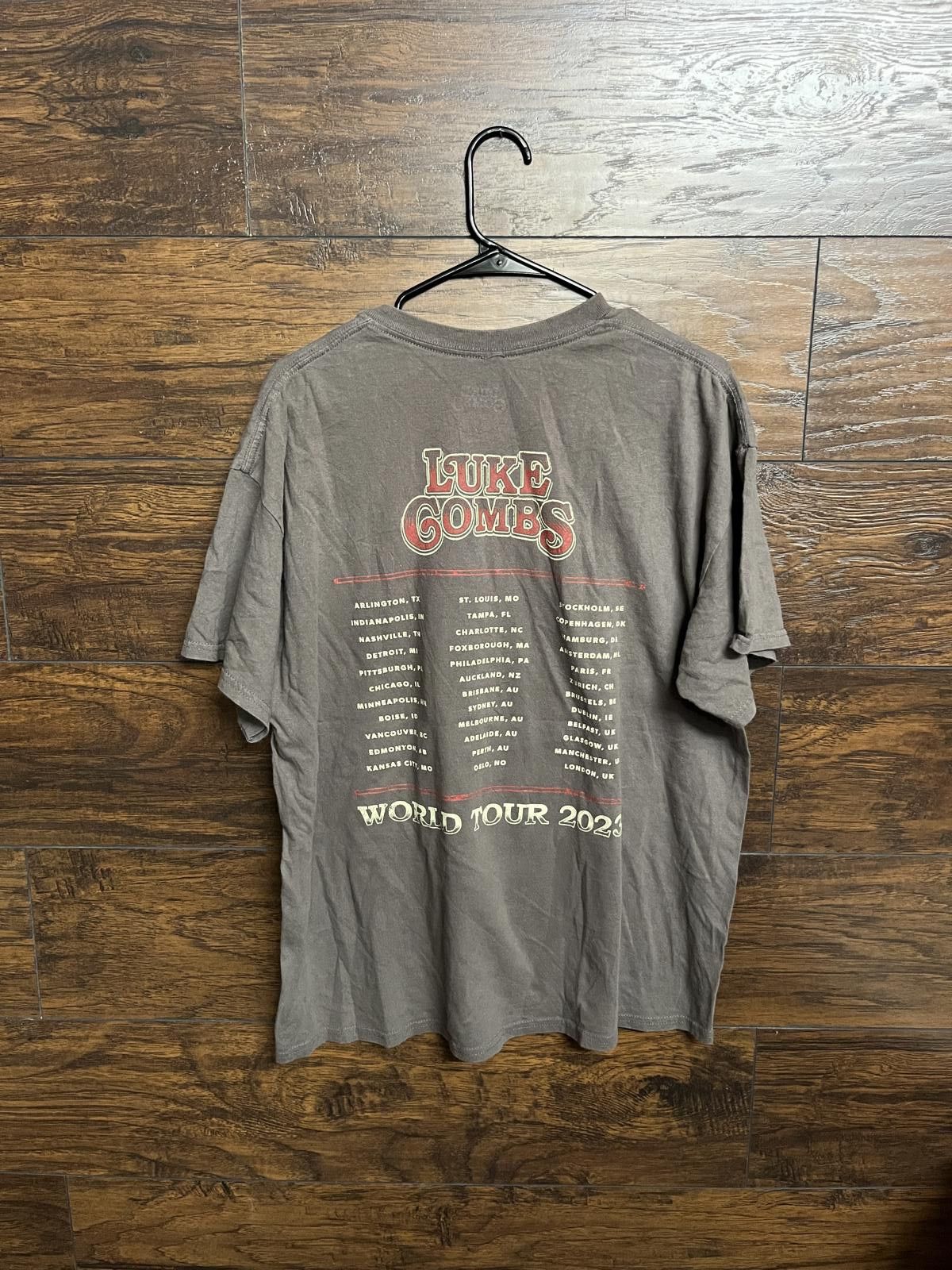 Designer Luke Combs 2023 World Tour Tour T-shirt - XL Size US XL / EU 56 / 4 - 2 Thumbnail