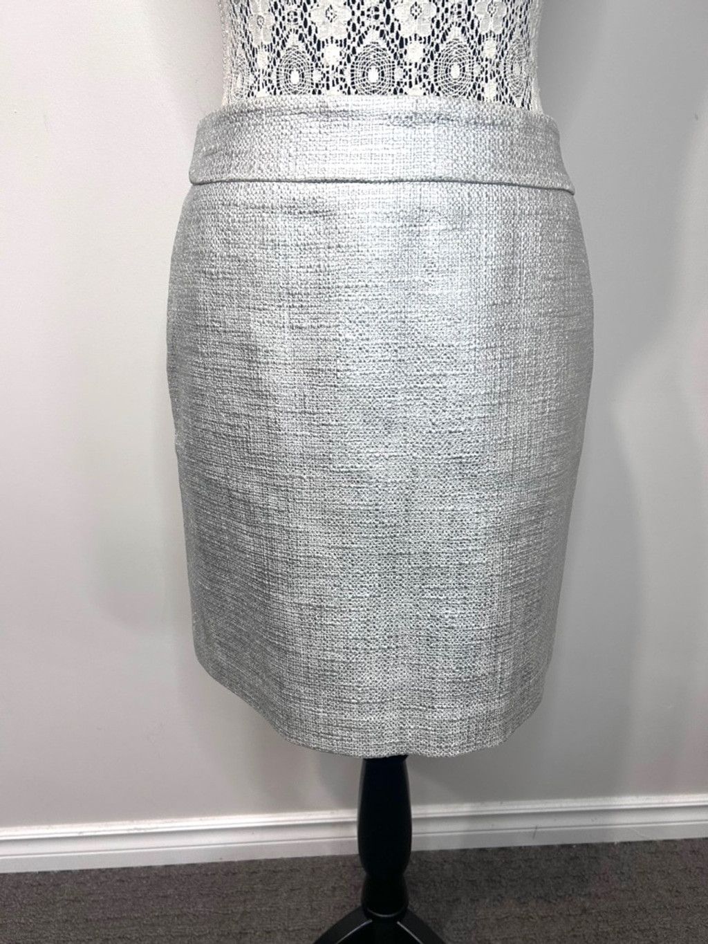 White House Black Market Women's White House Black Market silver Skirt, Size xs Size 25" / US 0 / IT 36 - 1 Thumbnail