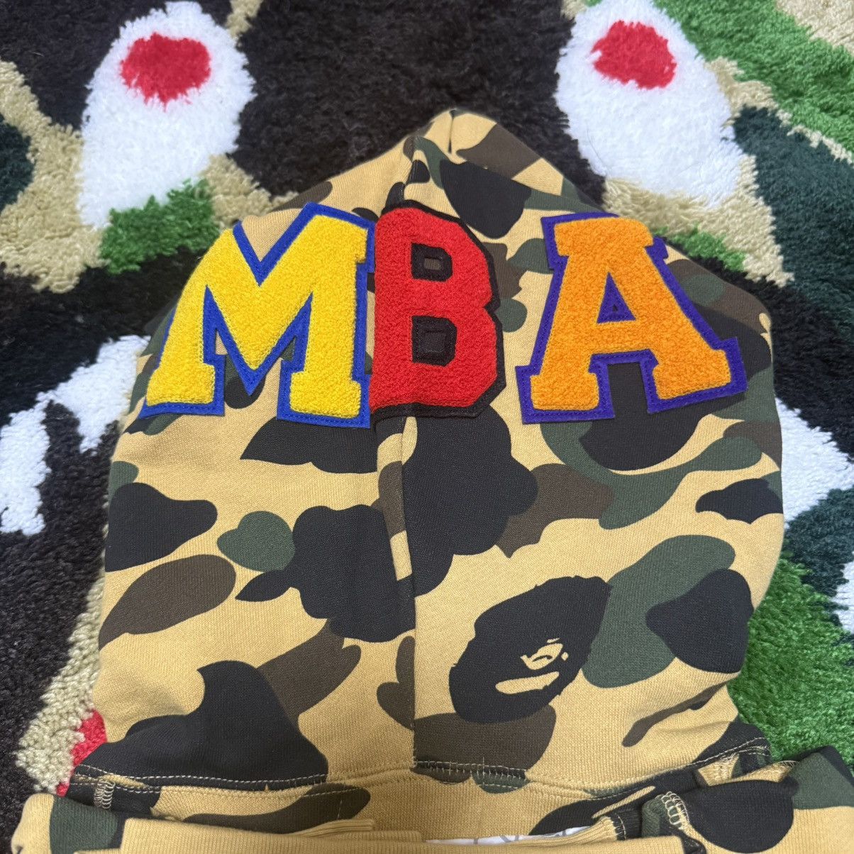 Bape BAPE X MINIONS 1st Camo SHARK FULL ZIP HOODIE Size US L / EU 52-54 / 3 - 3 Thumbnail