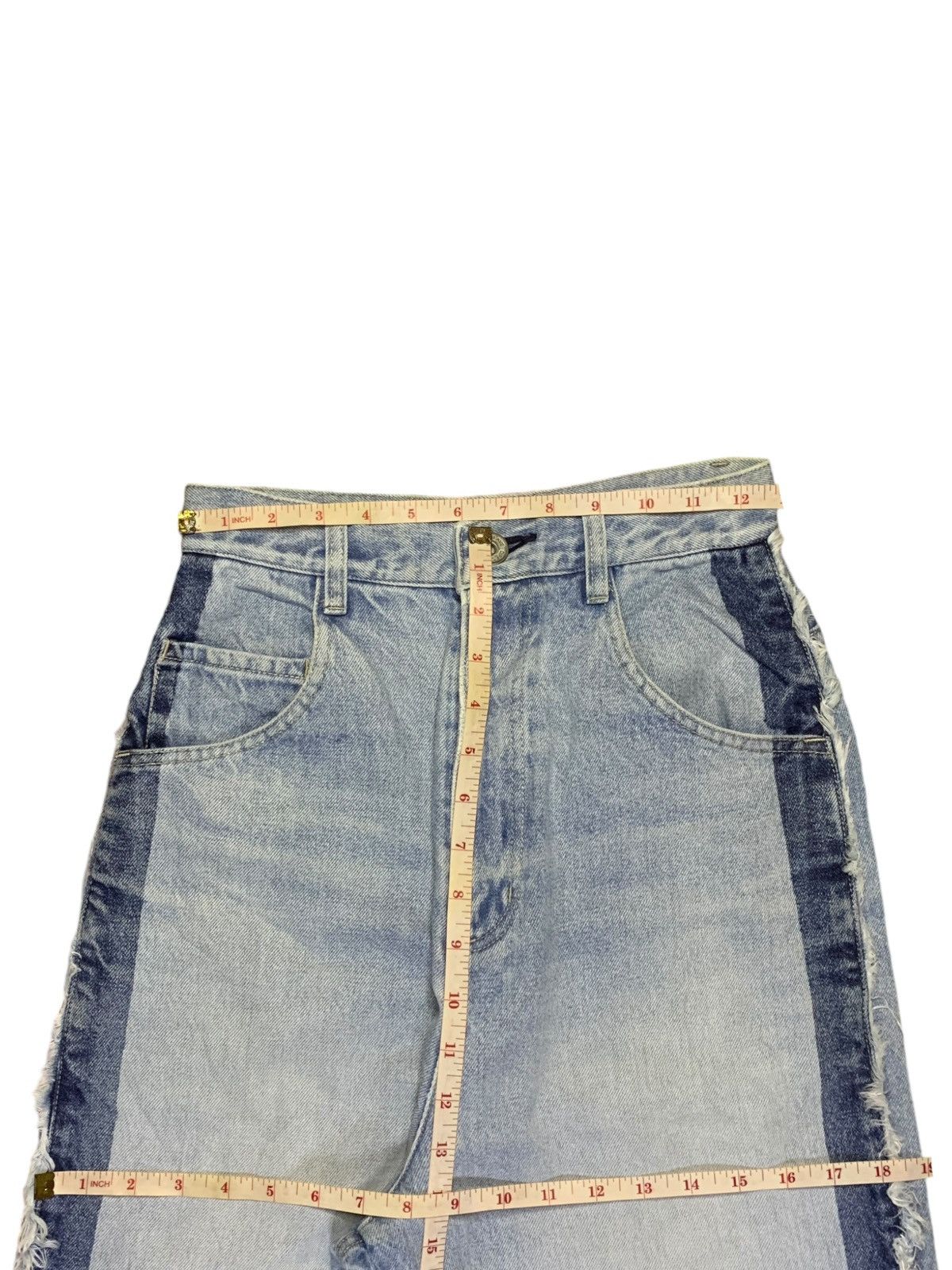 Japanese Brand Vintage Japanese Brand Light Wash Distress Wide Leg Jeans Size 25" / US 0 / IT 36 - 12 Thumbnail