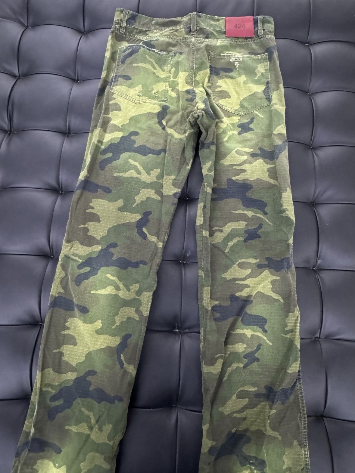 424 424 camo pants Size US 31 - 2 Thumbnail