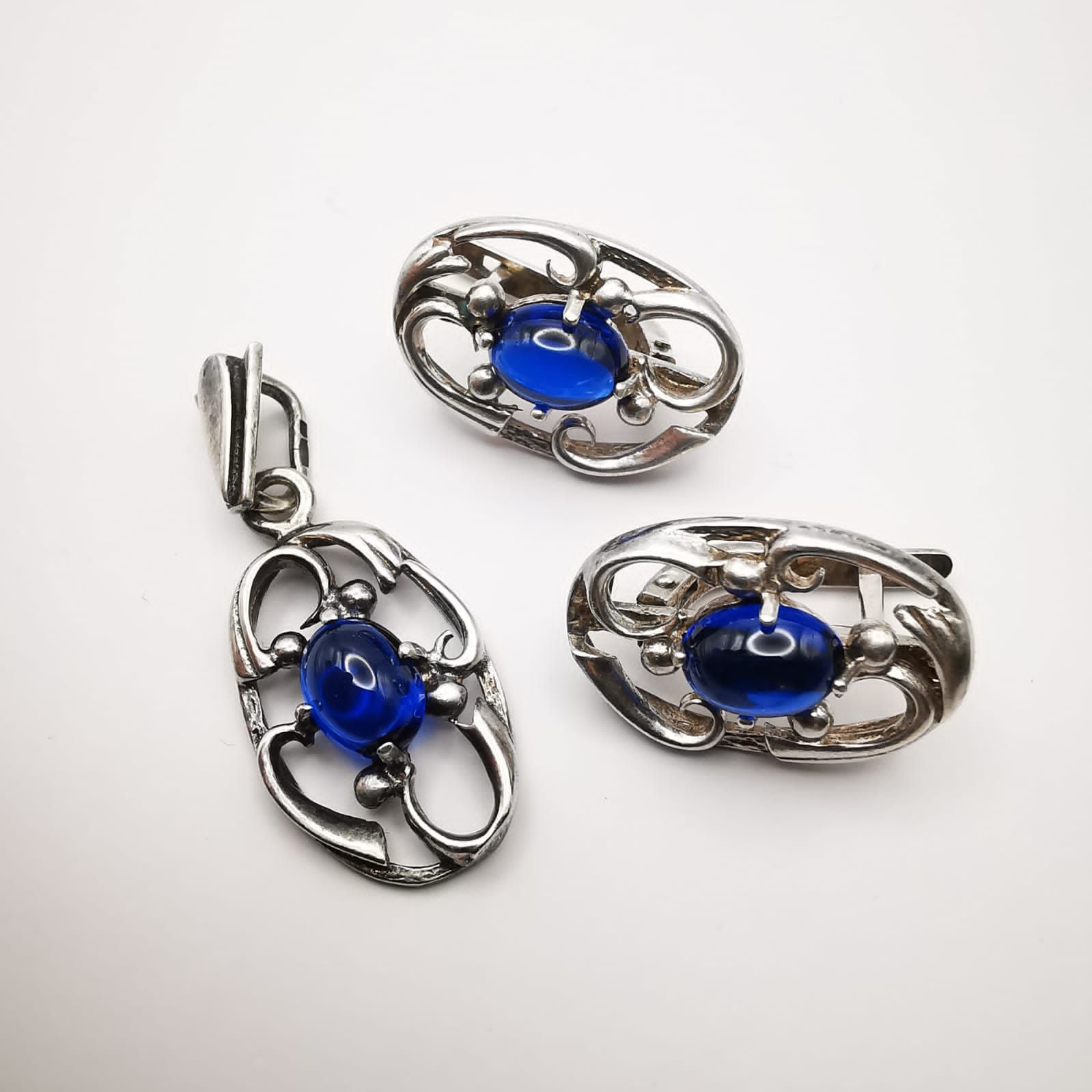 Sterling Silver Chic Vintage Set Pendant, Earrings,925 Sterling Silver Size ONE SIZE - 1 Thumbnail