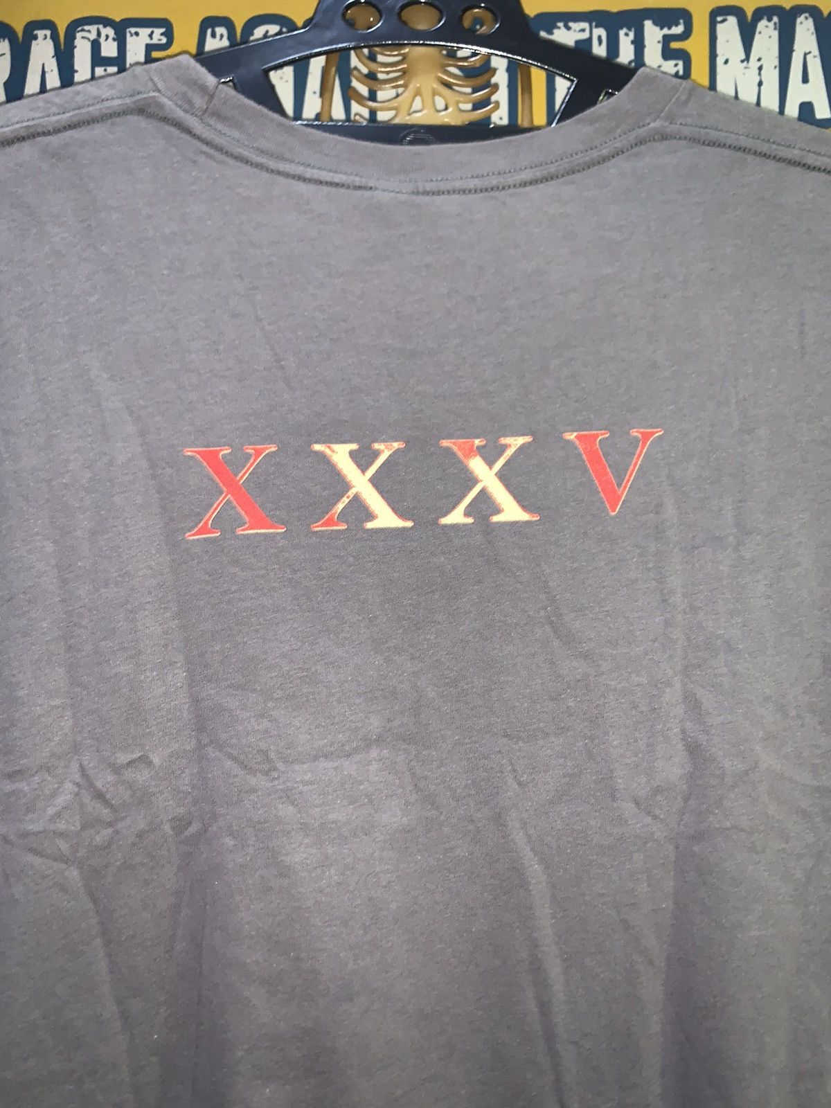 Band Tees TOTO “XXXV 35th Anniversary” band Tee Size US XL / EU 56 / 4 - 5 Thumbnail