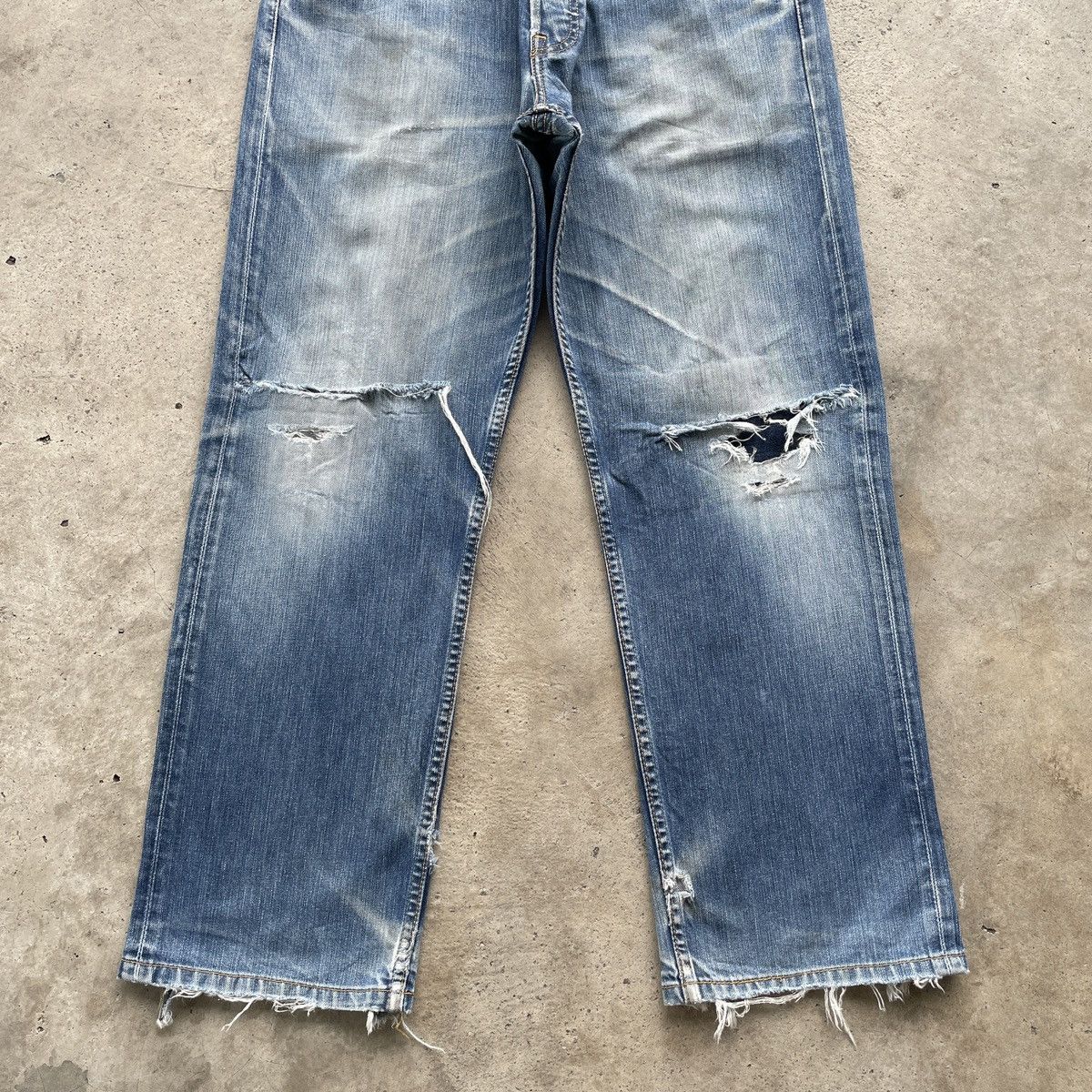 Levi's Levi’s 501 Vintage Distressed Faded Jeans Denim Pants W31 Size US 31 - 4 Thumbnail