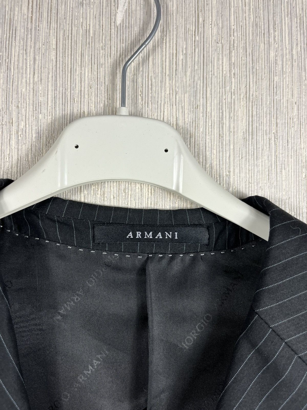 Giorgio Armani × Vintage Vintage Giorgio Armani striped wool blazer jacket luxury Size 46R - 11 Thumbnail