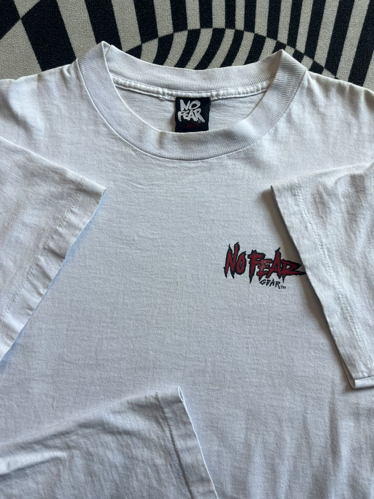 No Fear Vintage NOFEAR Pussy Chicken 93’s BAAGOE Tshirt Size US L / EU 52-54 / 3 - 7 Thumbnail