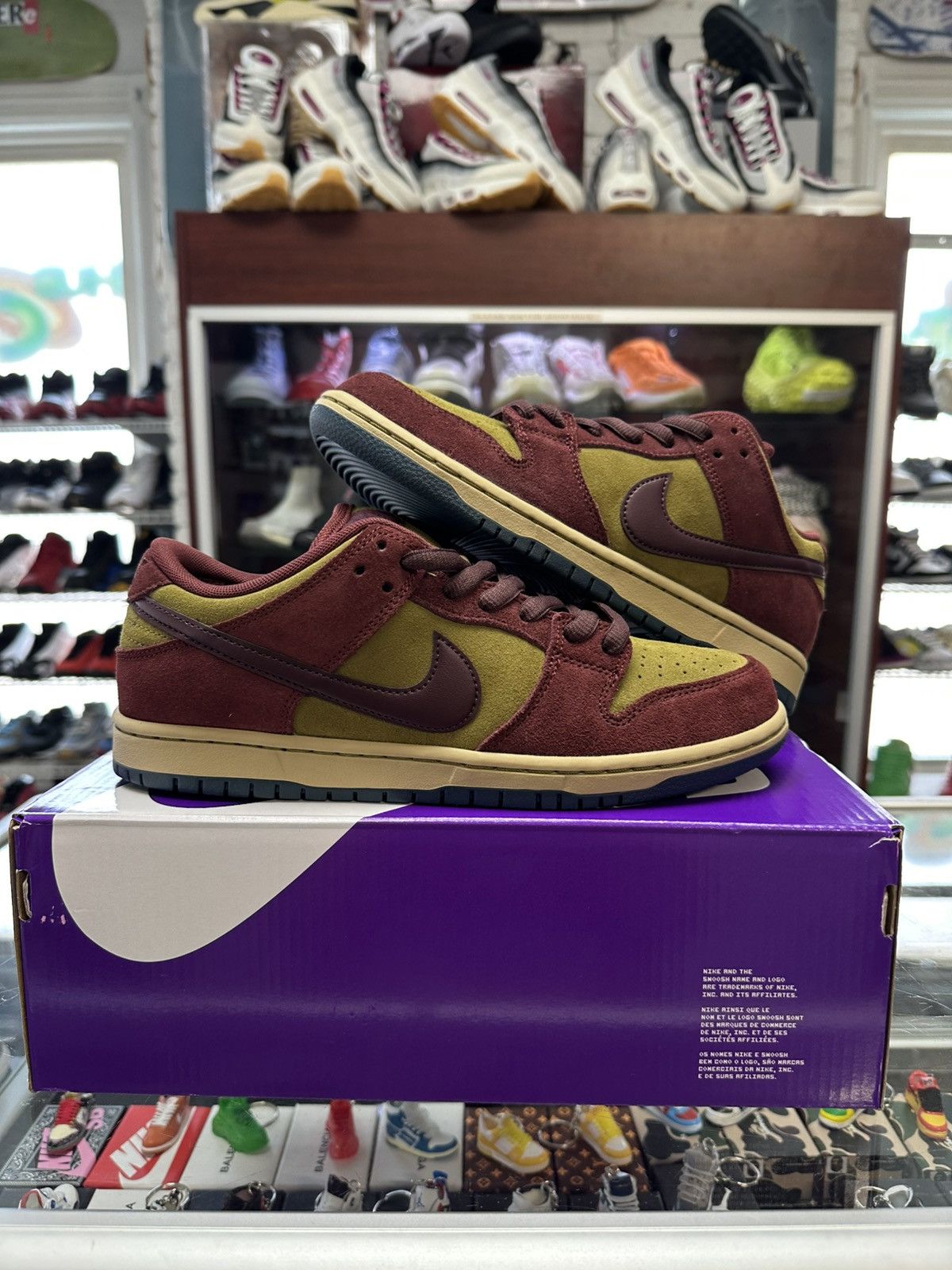 Nike Nike SB ‘Olive Flaco’ Dunk Low Size US 8.5 / EU 41-42 - 1 Thumbnail