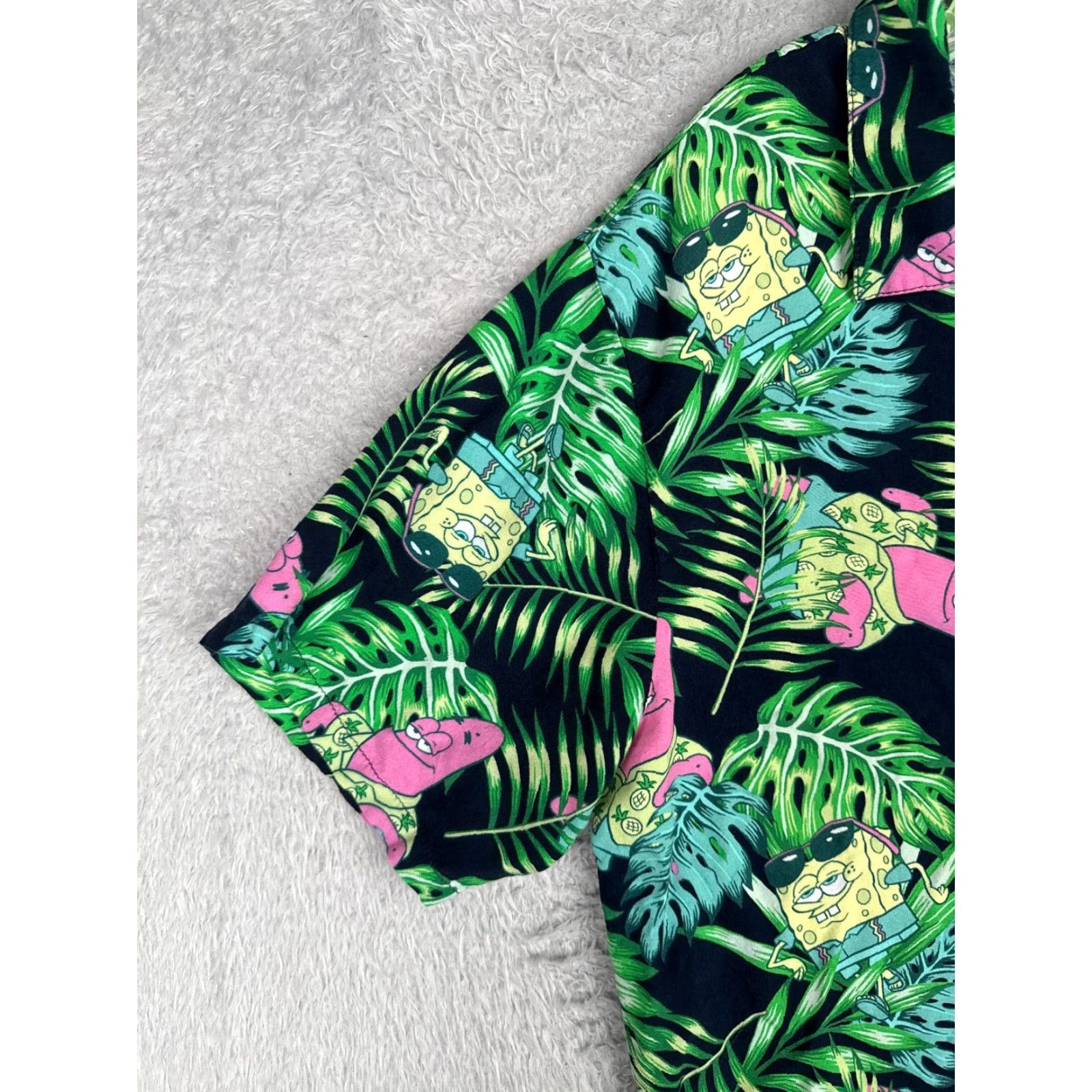 Vintage Spongebob Squarepants Shirt Men Extra Large Green Floral Hawaiian Rayon Size US XL / EU 56 / 4 - 3 Thumbnail