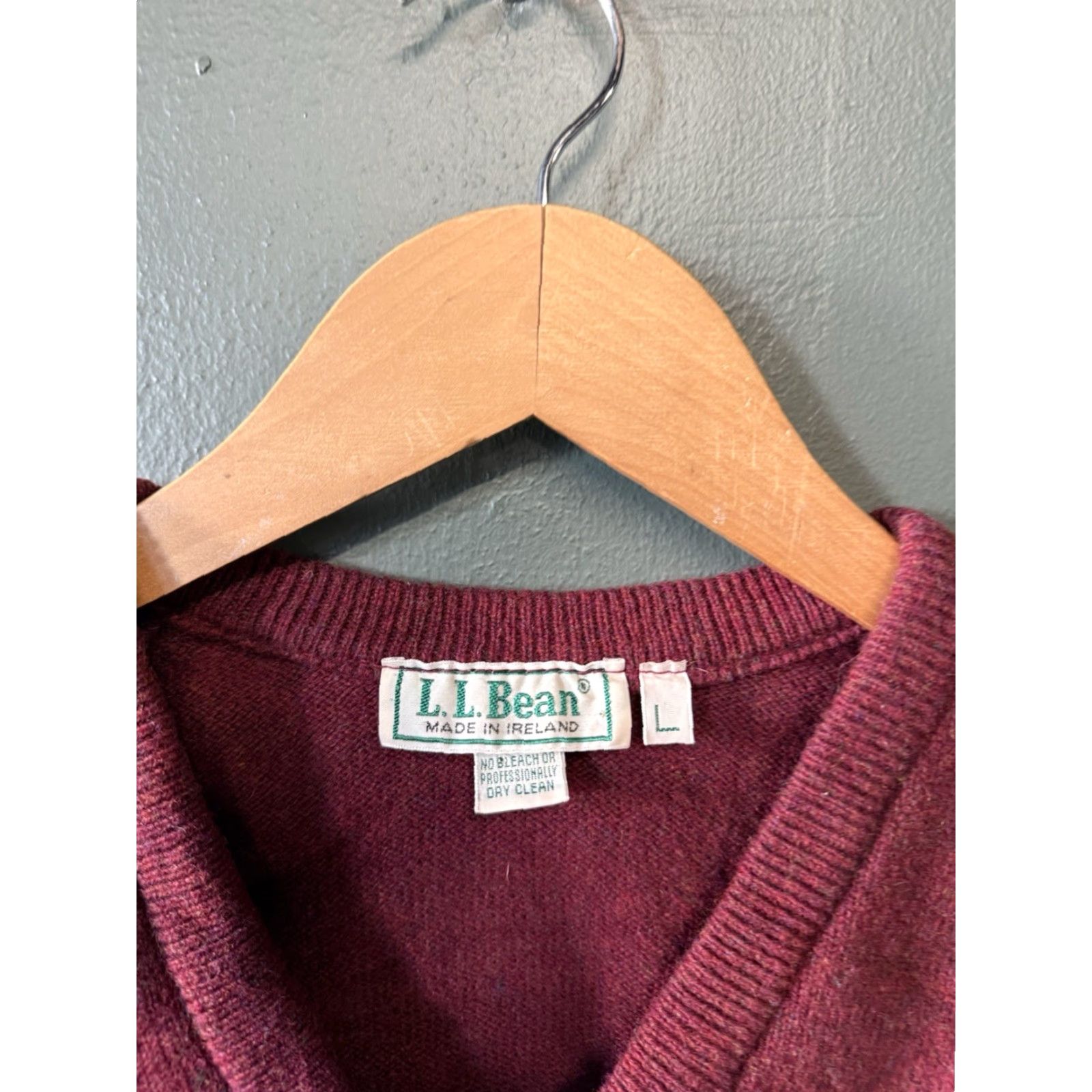 Vintage VINTAGE L.L. Bean Vest Sweater Womens Red Sleeveless V-Neck Size M/ Large? Size M / US 6-8 / IT 42-44 - 3 Thumbnail