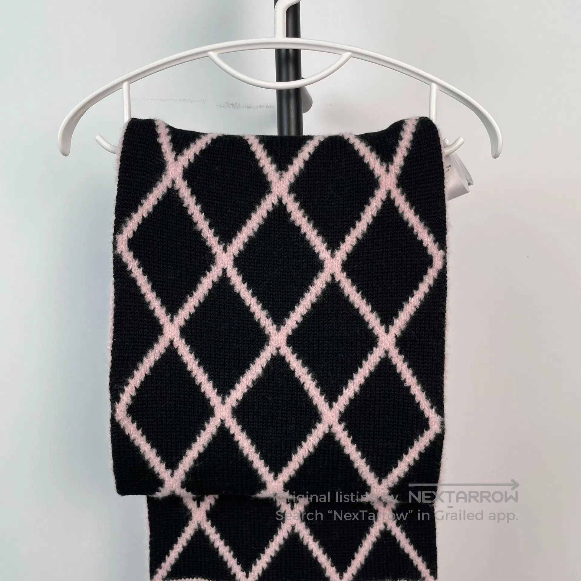Chanel Chanel Pink and black double C logo lozenge patterned cash Size ONE SIZE - 2 Thumbnail