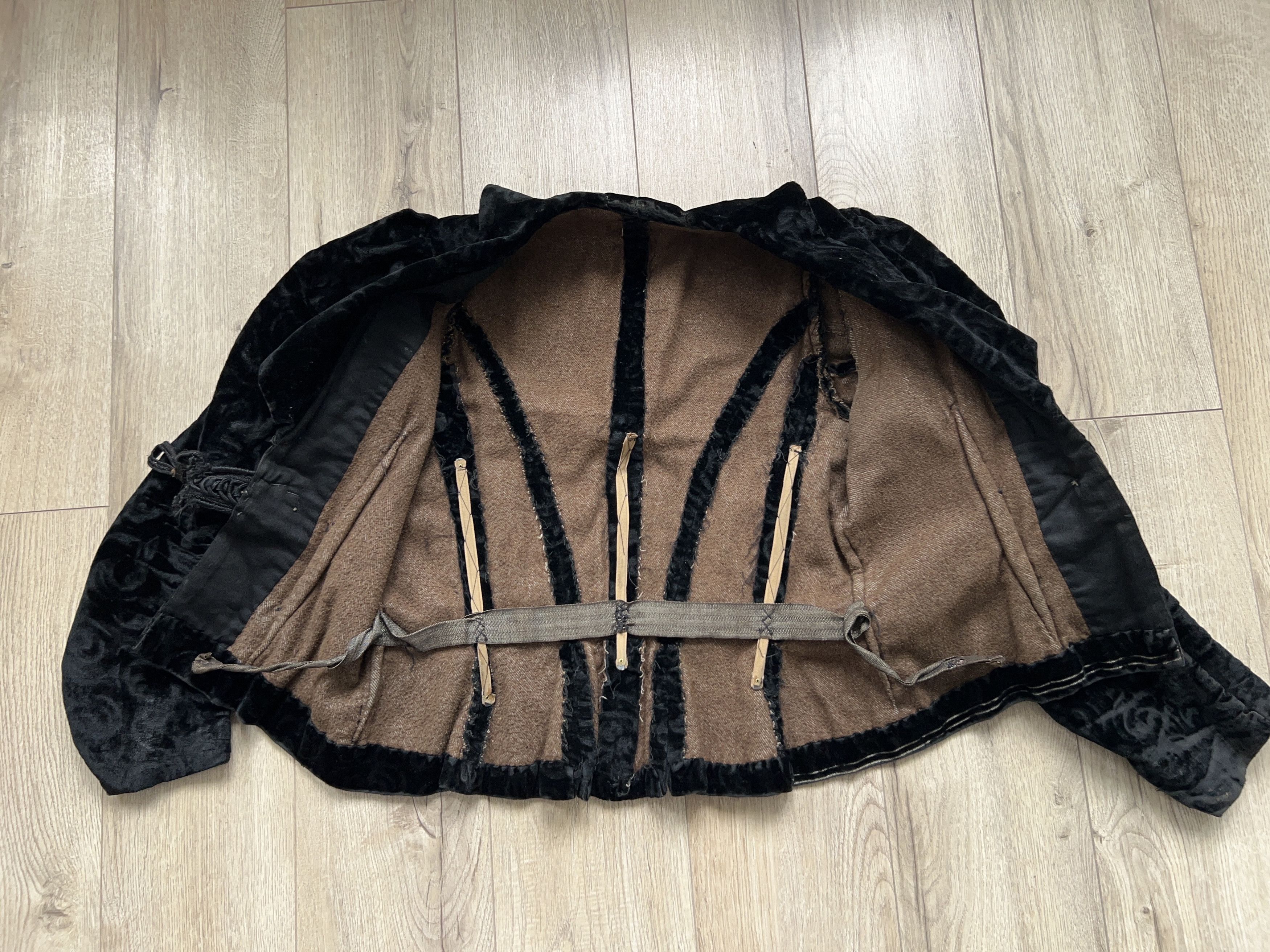 Vintage 19th Century Victorian Era Black Velvet Bodice Blazer Jacket Size ONE SIZE - 11 Thumbnail