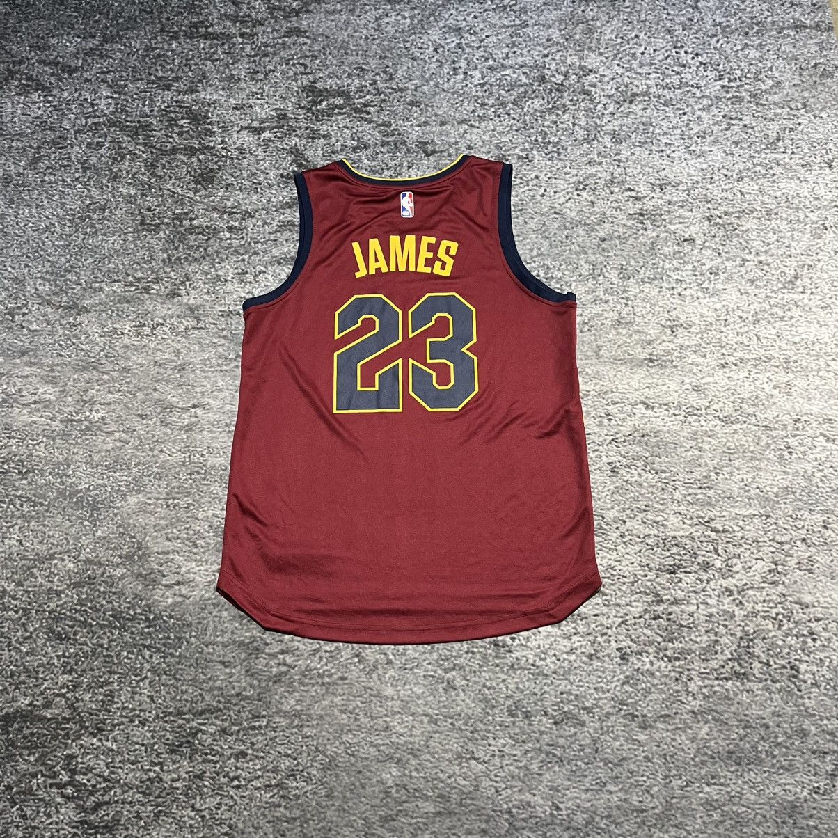 NBA Lebron James Cleveland Cavaliers #23 Home Jersey Size Medium Size US M / EU 48-50 / 2 - 2 Thumbnail