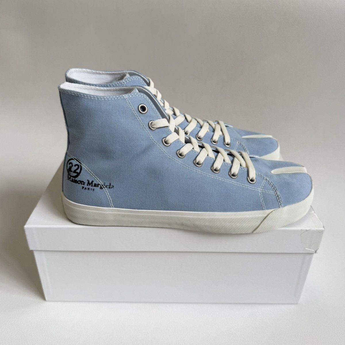 Maison Margiela Light Blue High Top Tabi Sneakers Size US 11 / EU 44 - 15 Thumbnail