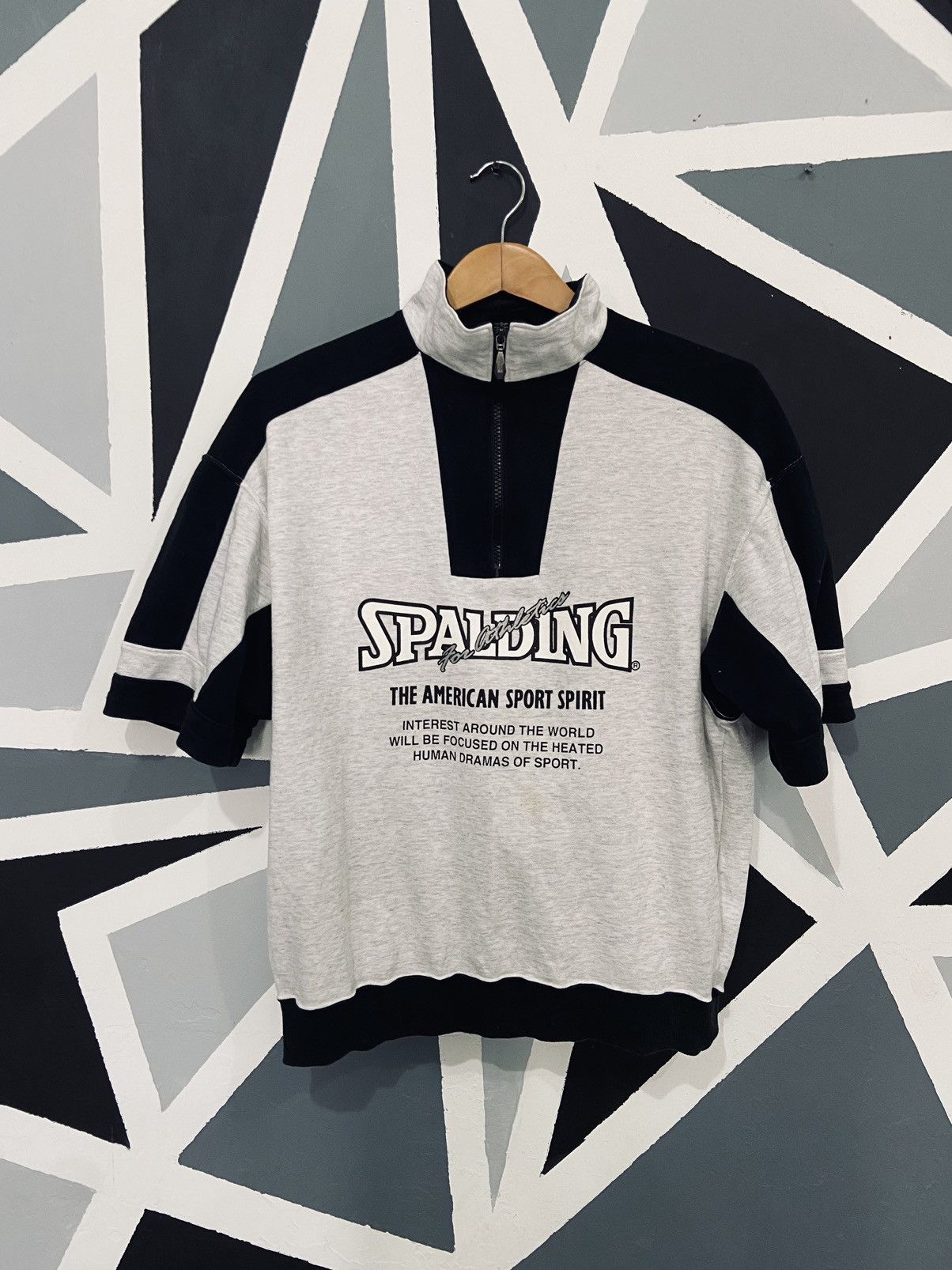 image of Spalding Sweatshirt Short Sleeve Half Zip in Grey, Men's (Size Large)
