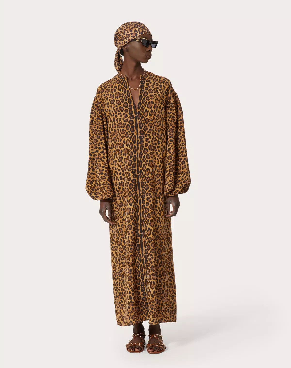 Valentino o1s1wg110625 Crepe Animal Kaftan Dress in Leopard/Brown Size M / US 6-8 / IT 42-44 - 4 Thumbnail
