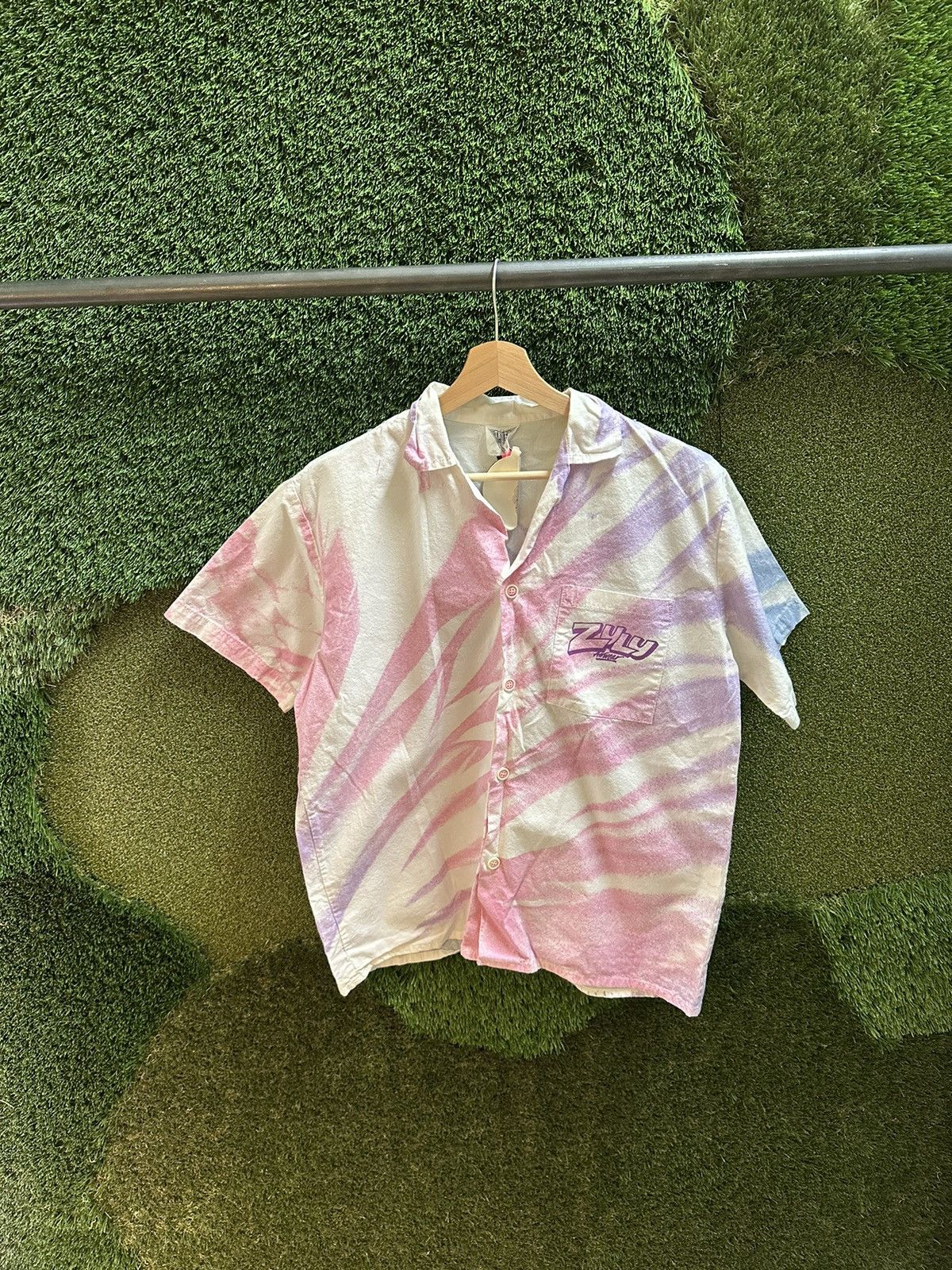 Vintage Vintage 1980s NWT Zulu Air Brushed Button-up Shirt Medium Size US M / EU 48-50 / 2 - 1 Thumbnail