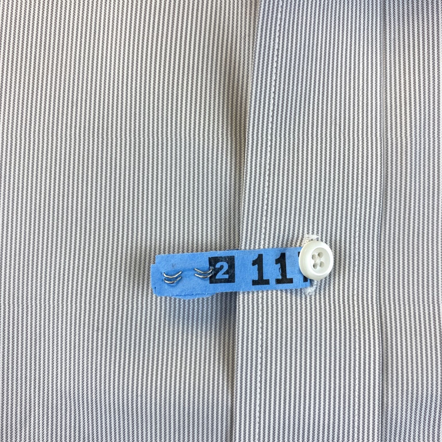 Jos. A. Bank Jos. A. Bank Men's Button-Up Shirt Long Sleeve Tailored Fit Gray Stripes Size L Business Size US L / EU 52-54 / 3 - 5 Thumbnail