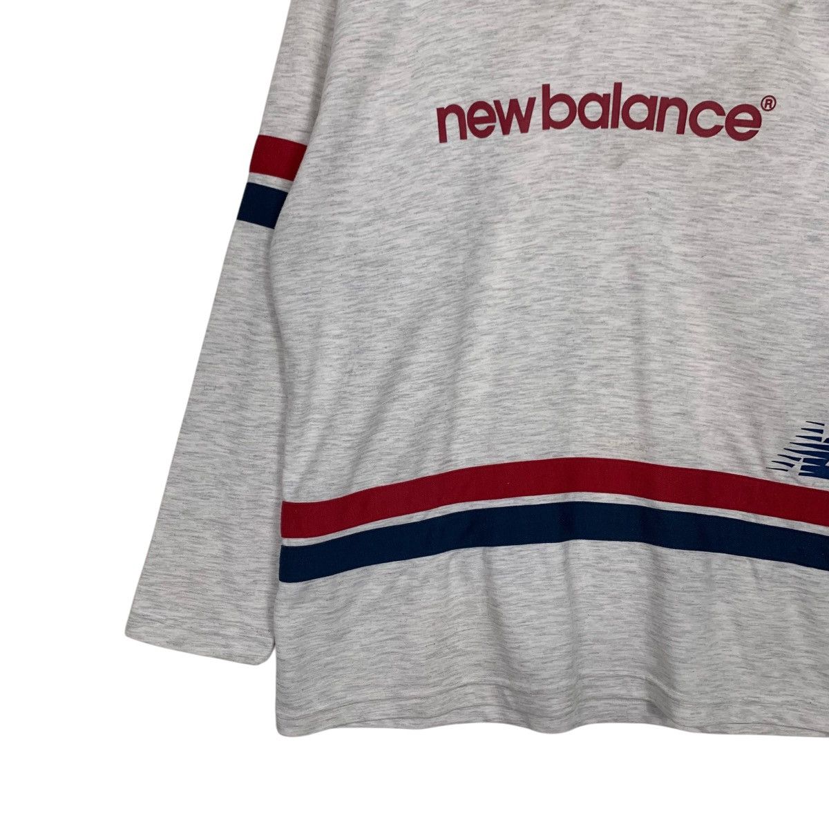 New Balance Vintage 90's NEW BALANCE V Neck Long Sleeve Shirt #2493-C112 Size US L / EU 52-54 / 3 - 7 Thumbnail