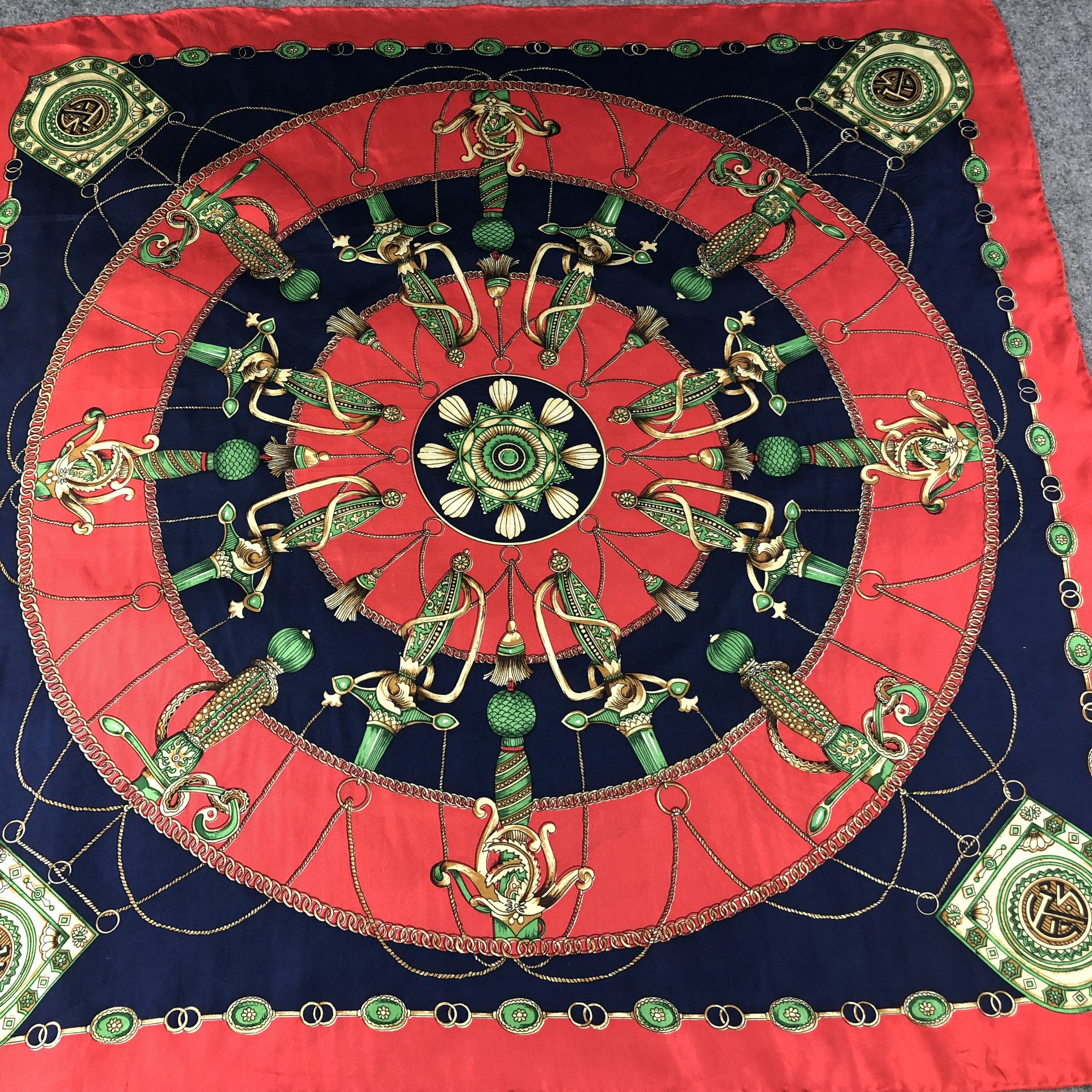 Japanese Brand Vintage Luxury Hand Rolled Silk Scarf M928 Size ONE SIZE - 3 Thumbnail