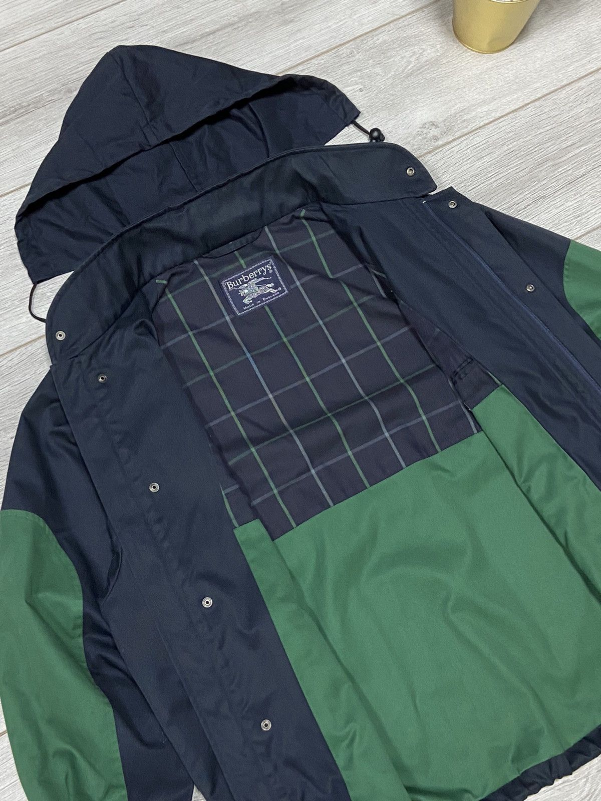 Burberry Burberry hooded check double color jacket Size US M / EU 48-50 / 2 - 2 Thumbnail