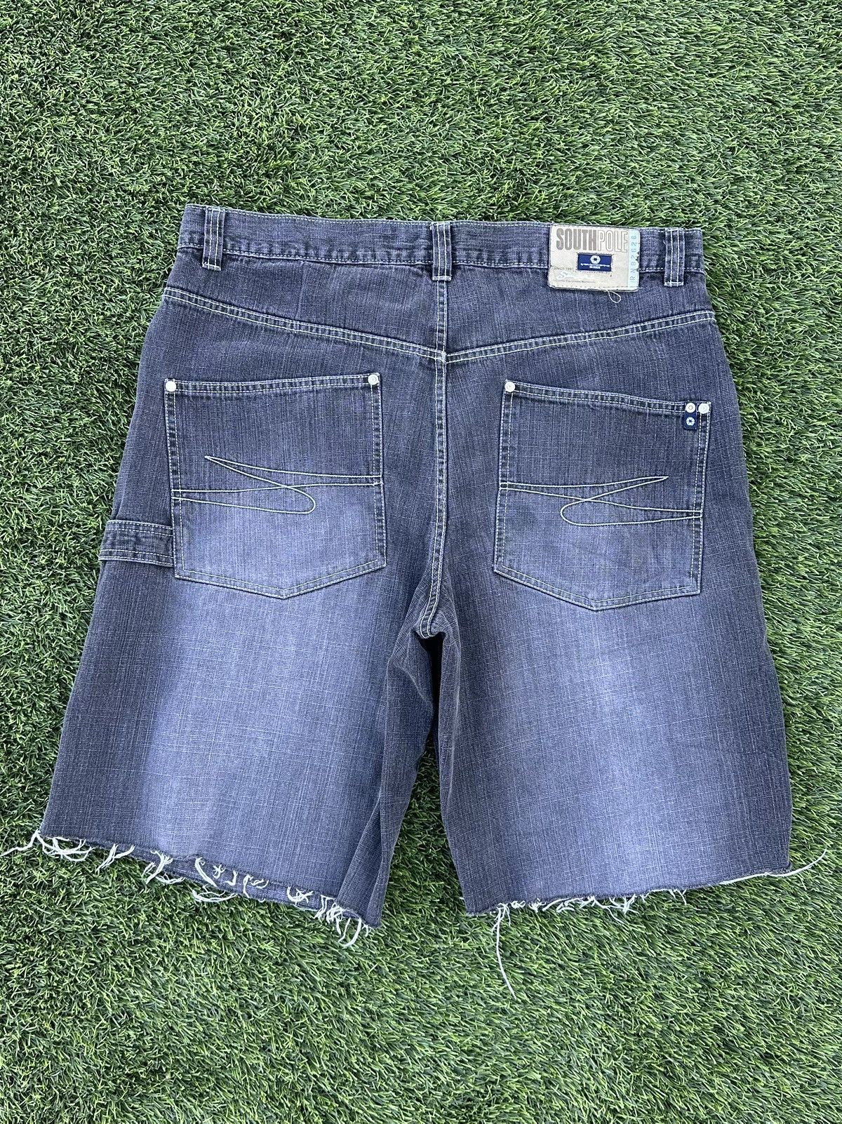 Southpole Vintage y2k super baggy Southpole jorts size 40 Size US 40 / EU 56 - 1 Thumbnail