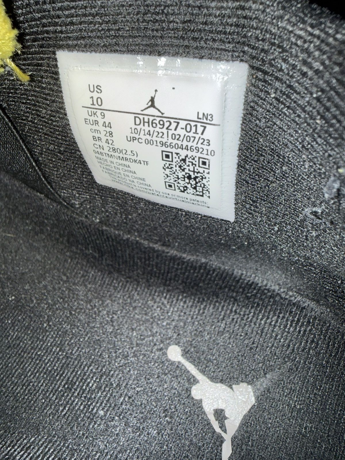 Jordan Brand Jordan 4 Thunder ( DAMAGED NET ) Size US 11 / EU 44 - 5 Thumbnail