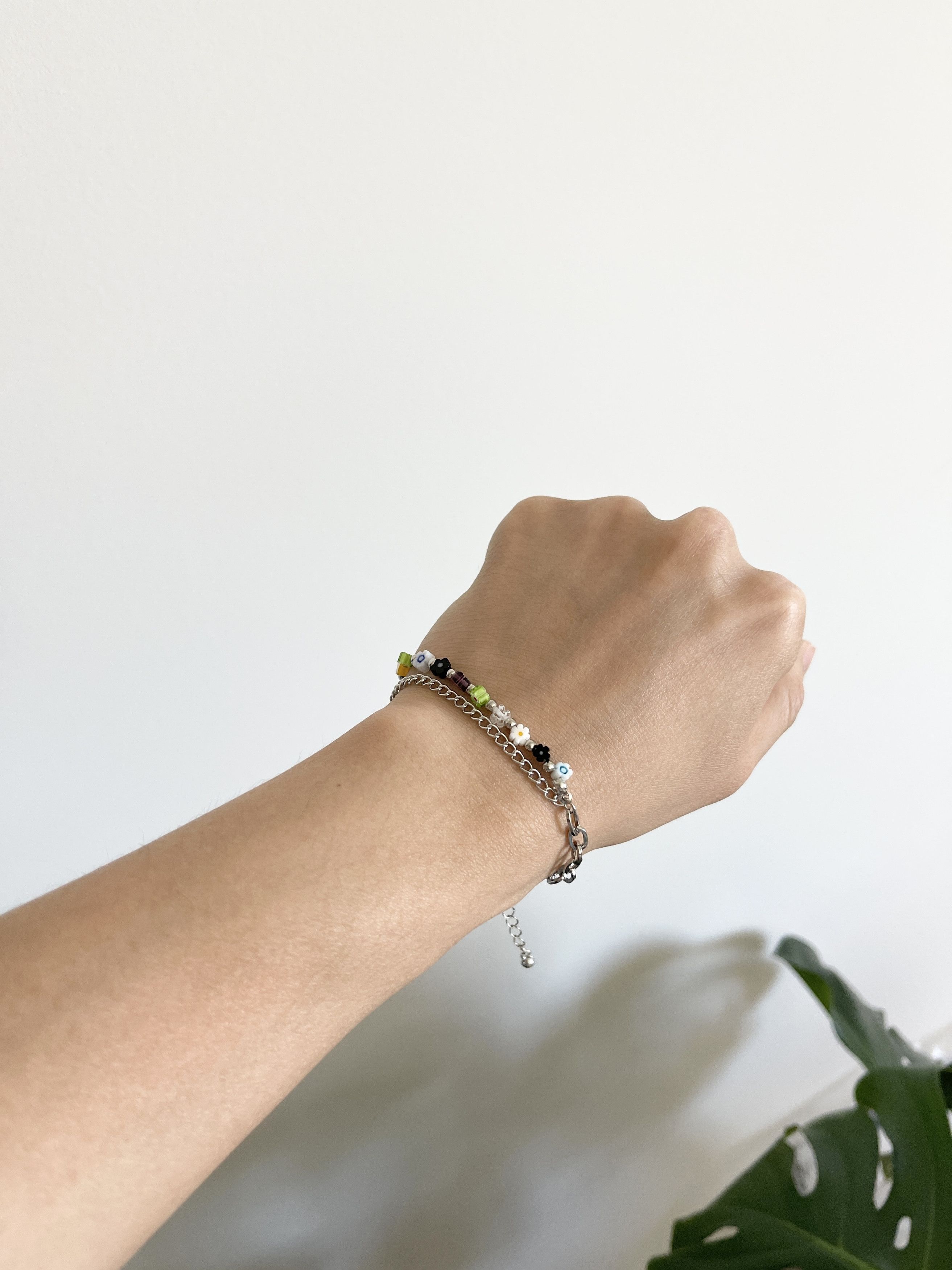 Jewelry × Vintage STEAL! Y2K Floral Bracelet Size ONE SIZE - 2 Thumbnail